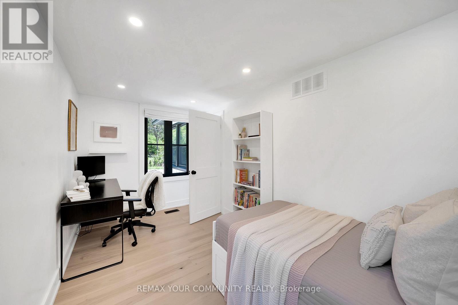 12768 Weston Road Property Photo 24