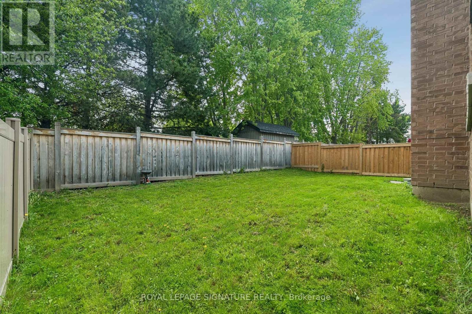 23 Cyprus Glen Property Photo 39