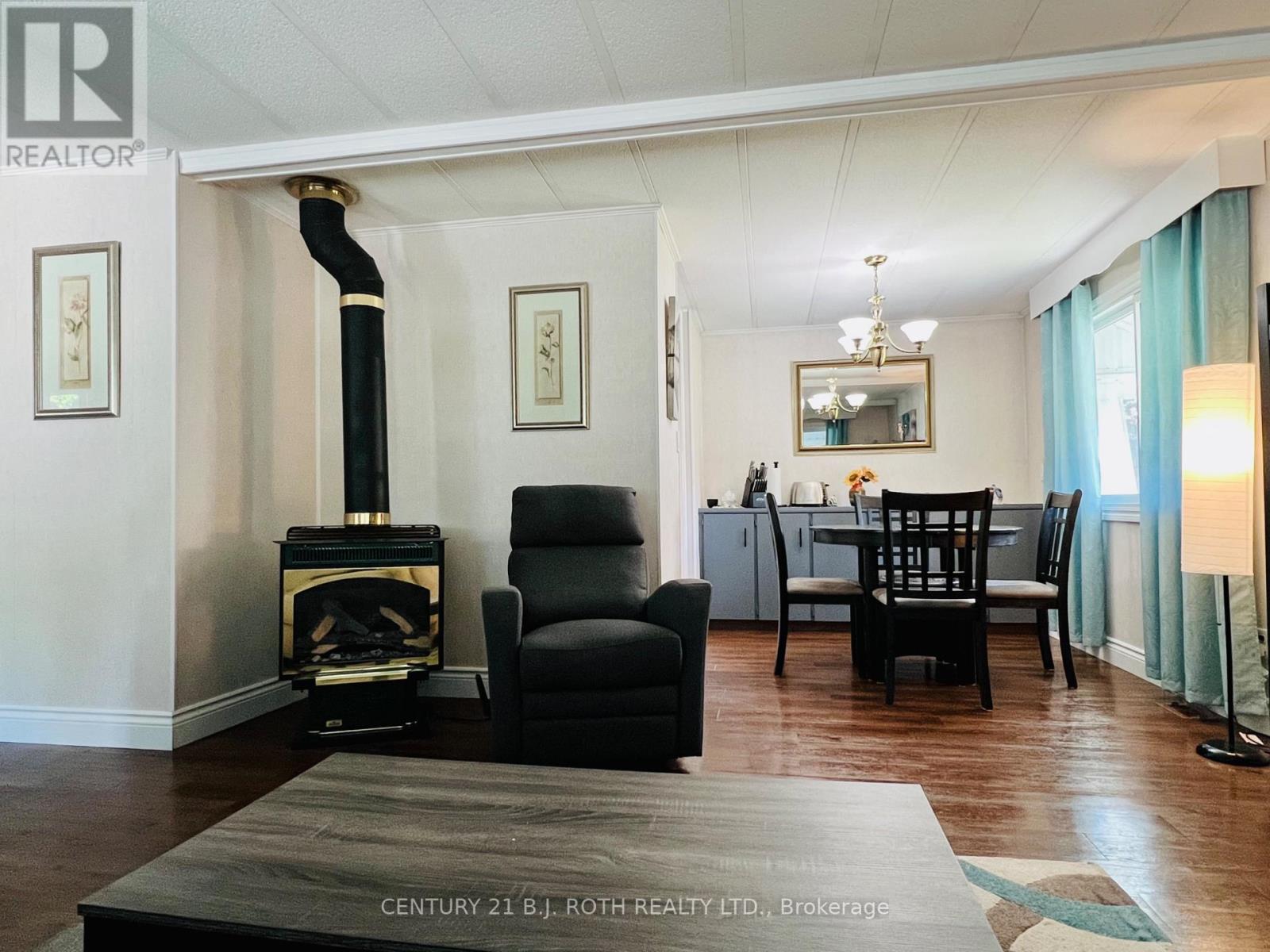 1 Nectarine Court Property Photo 10