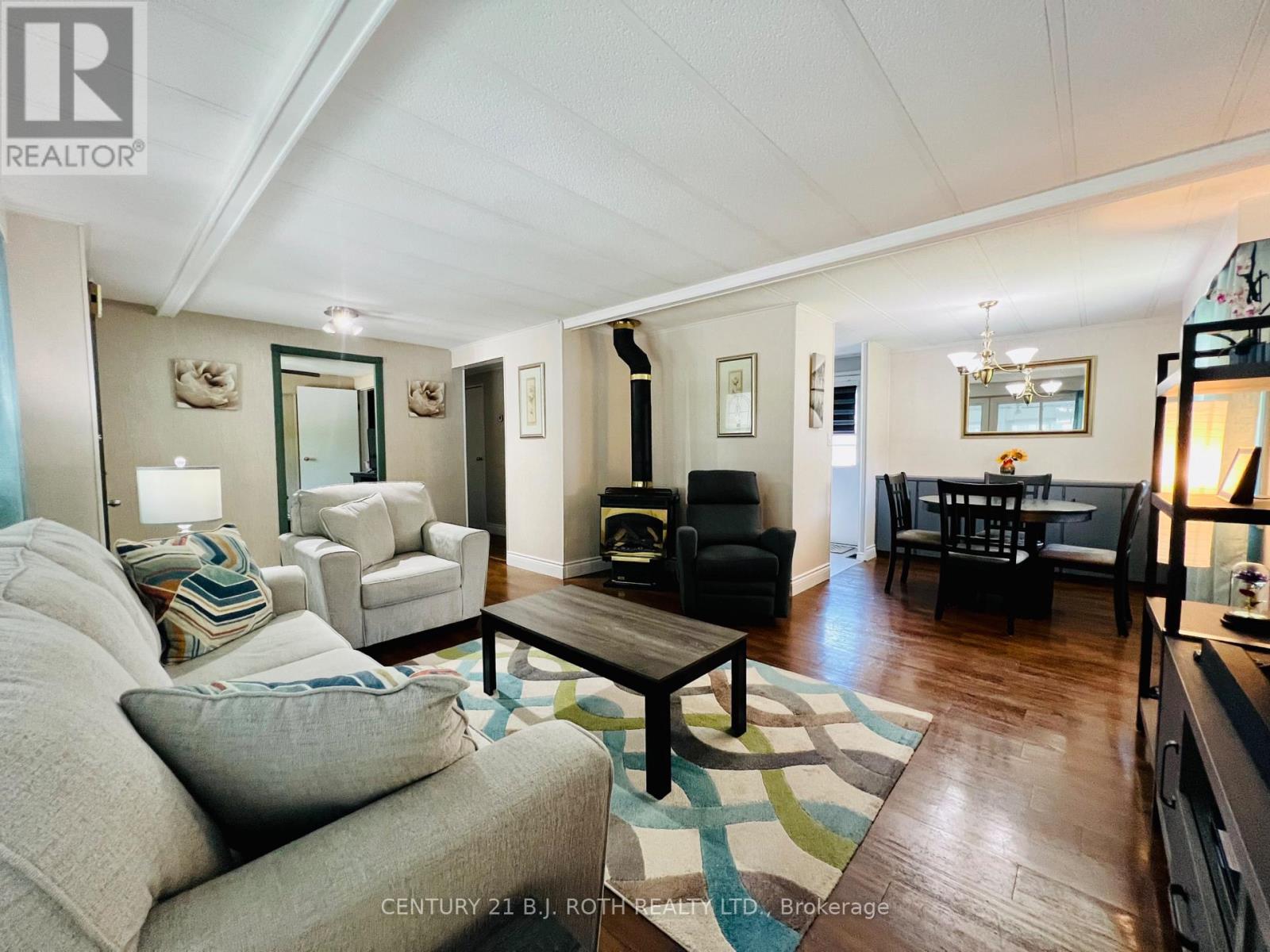 1 Nectarine Court Property Photo 12