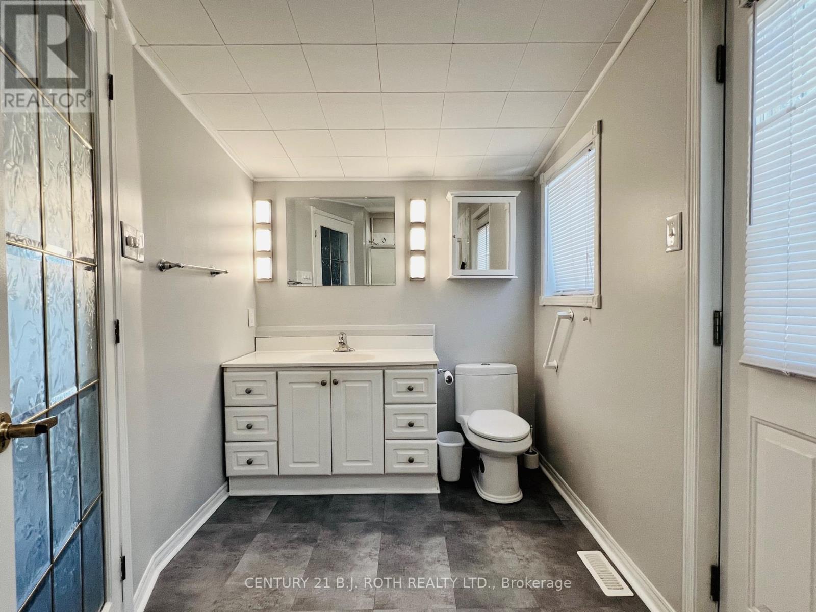 1 Nectarine Court Property Photo 17