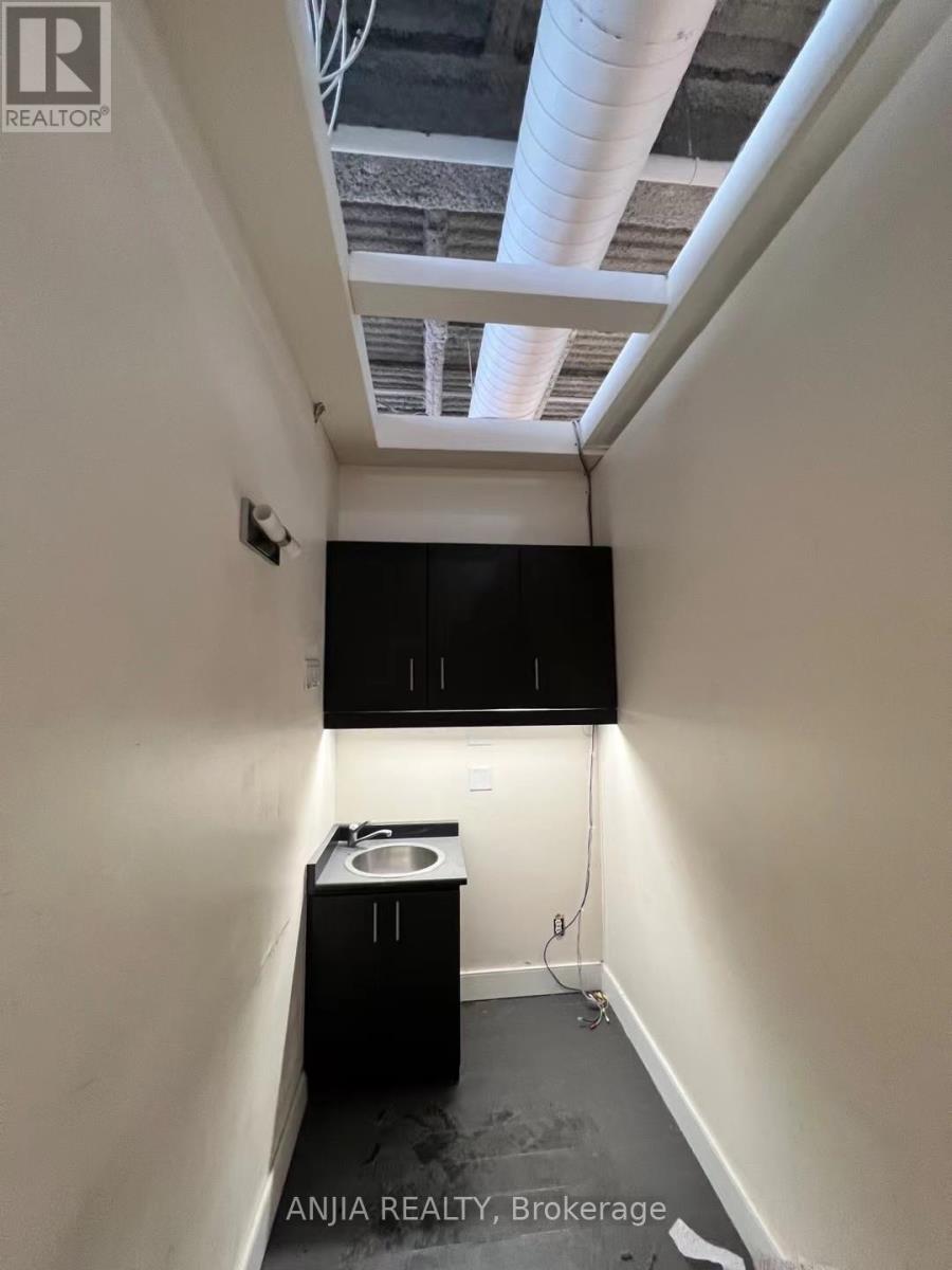 D57 - 4300 Steeles Avenue E Property Photo 2