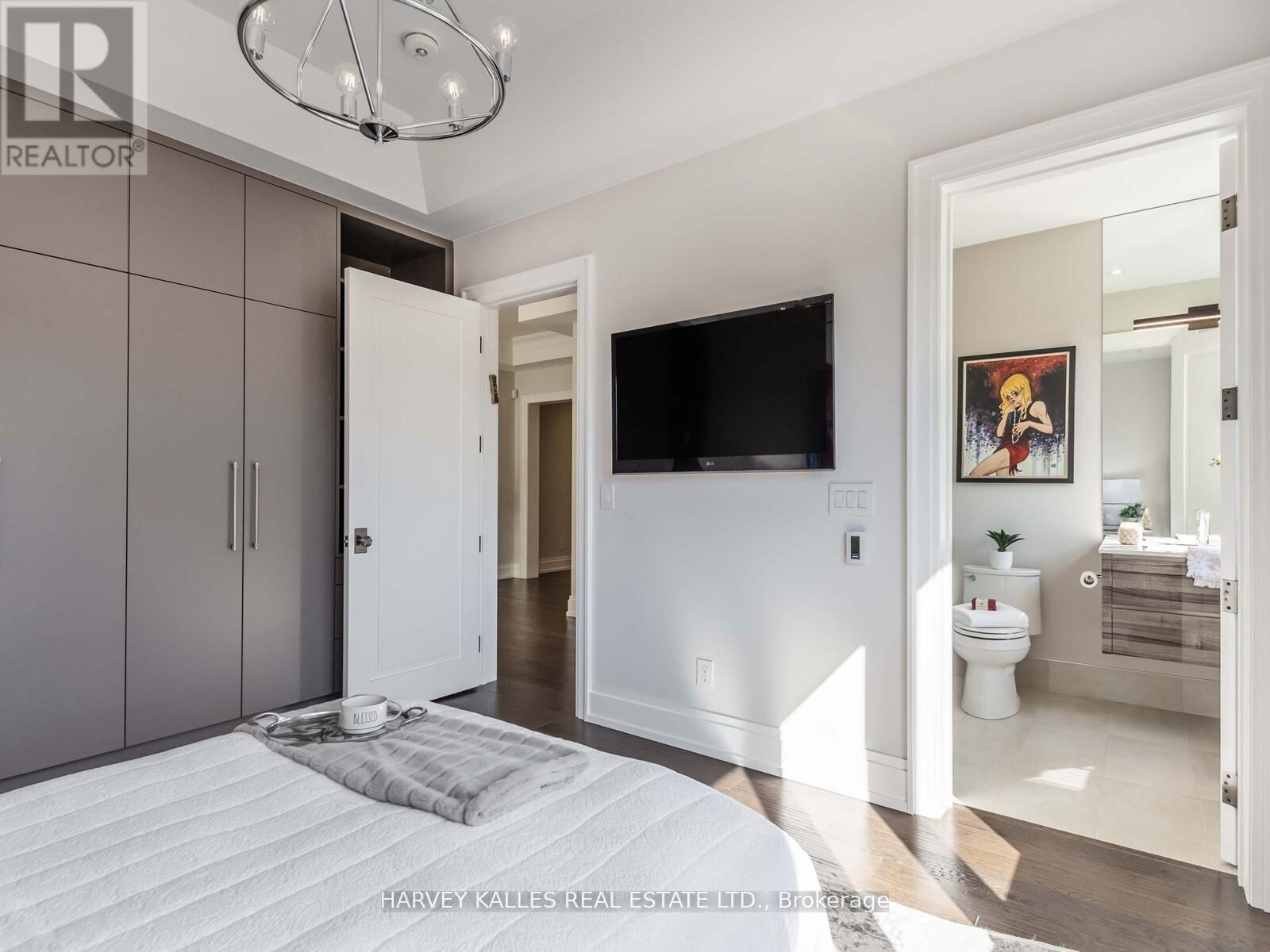 10 Malaren Road Property Photo 28