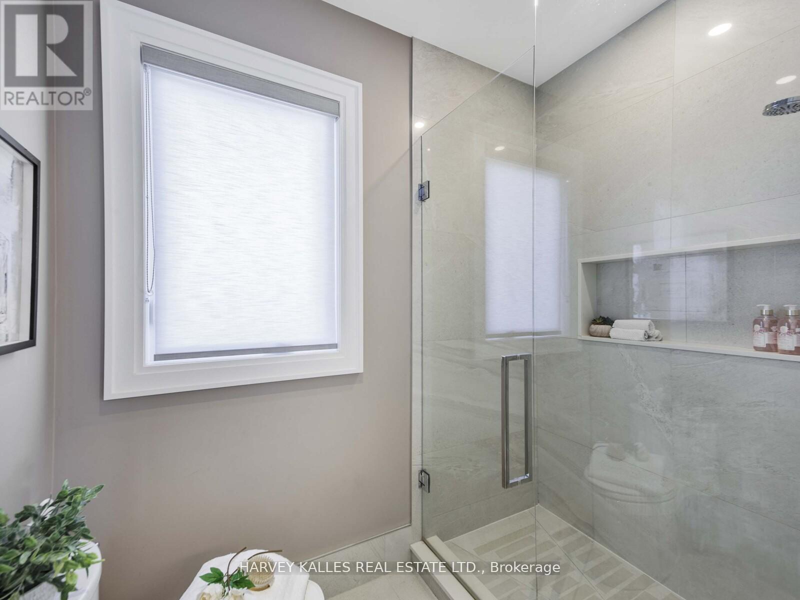 10 Malaren Road Property Photo 34