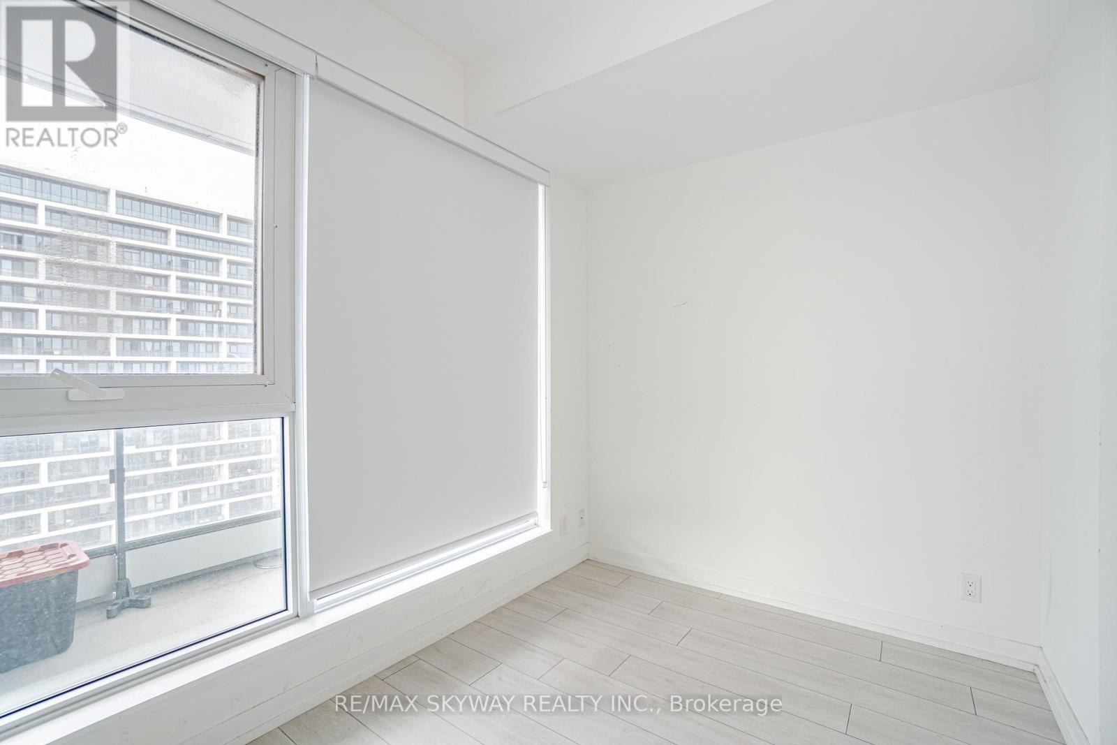 5702 - 5 Buttermill Avenue Property Photo 20