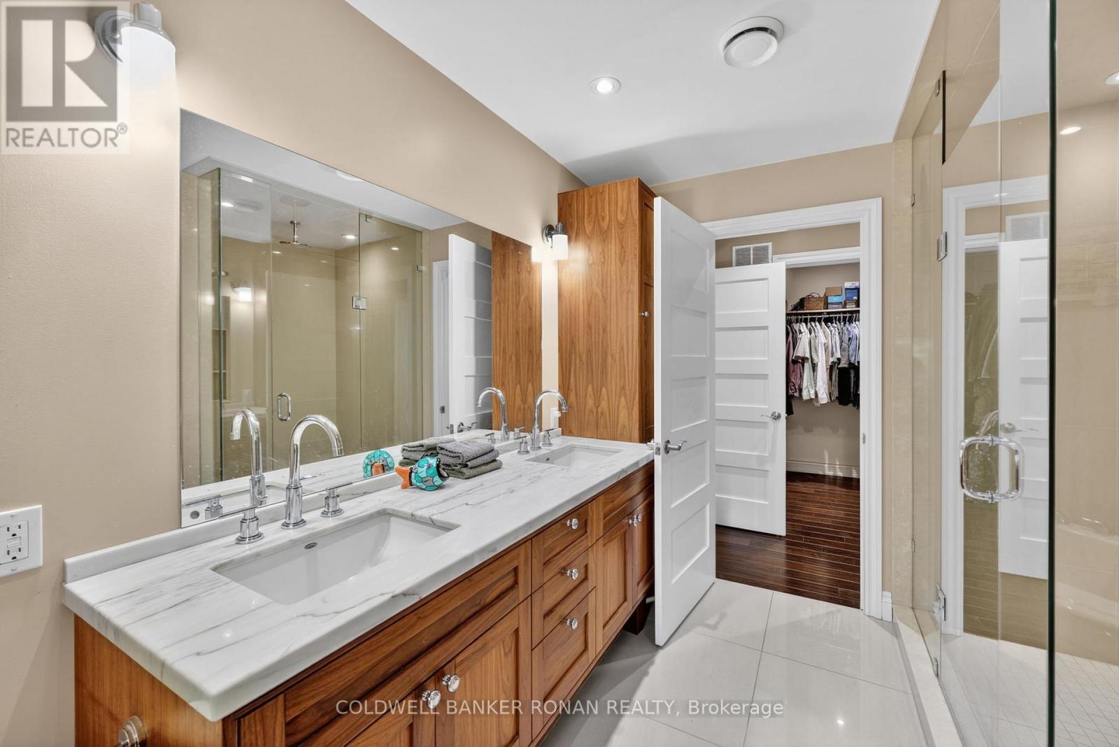 5565 5th Line Property Photo 19