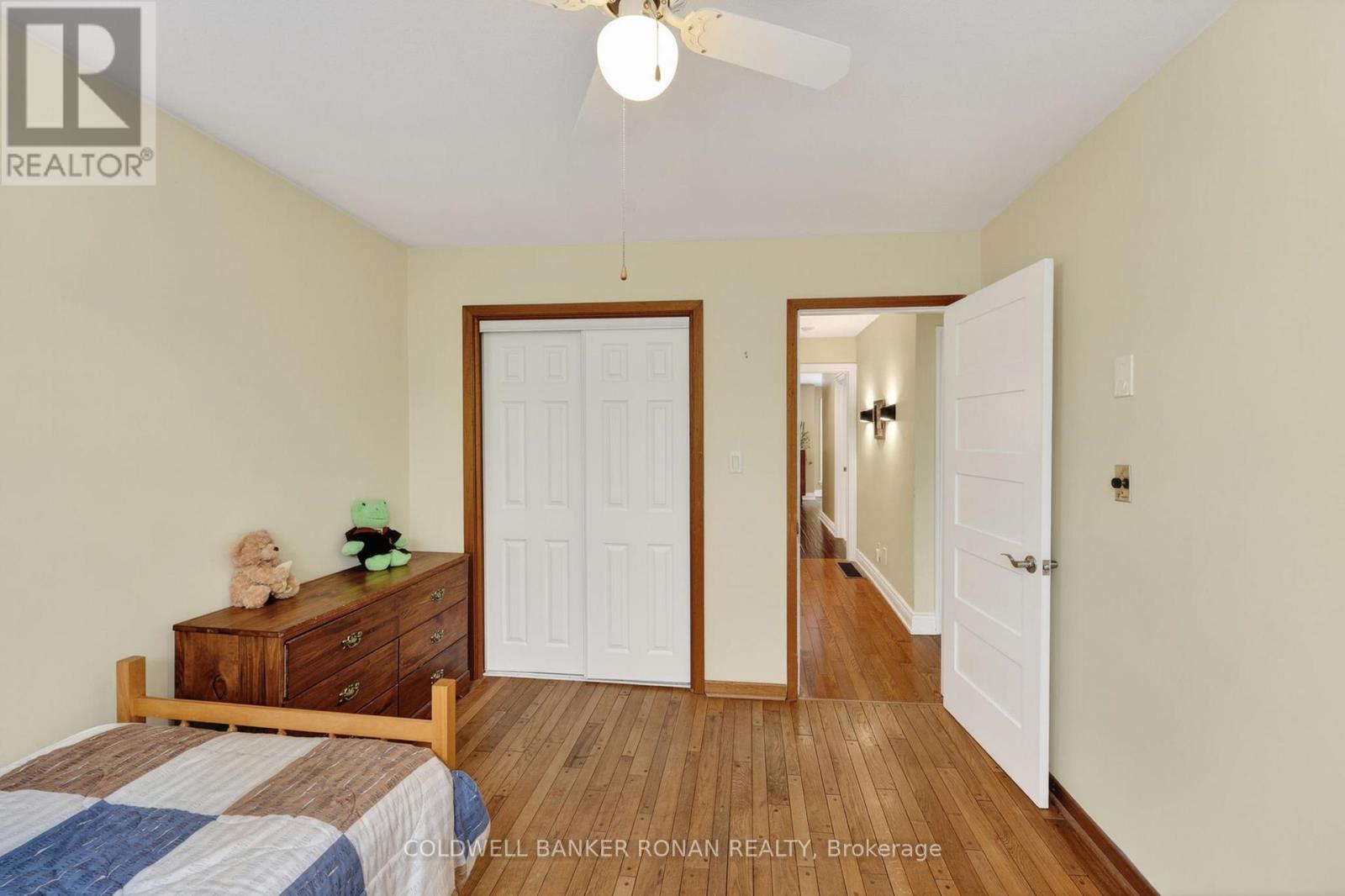5565 5th Line Property Photo 21