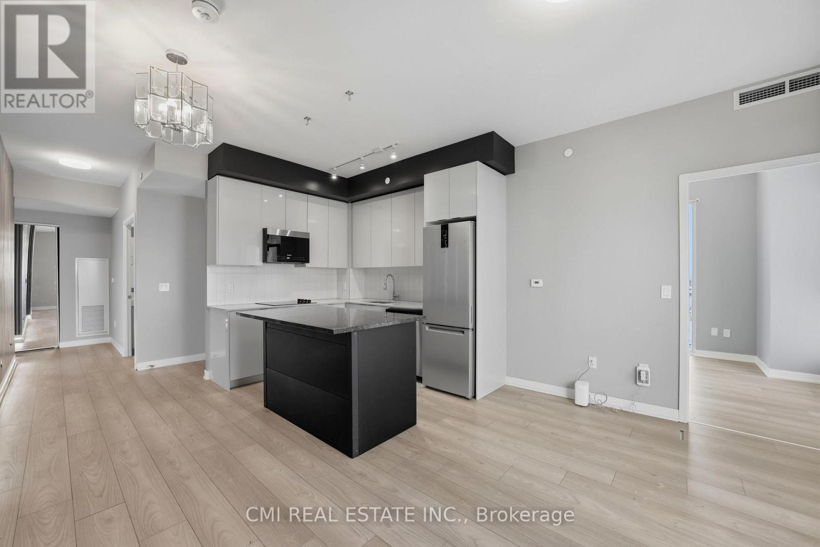 1313 - 10 Abeja Street Property Photo 8