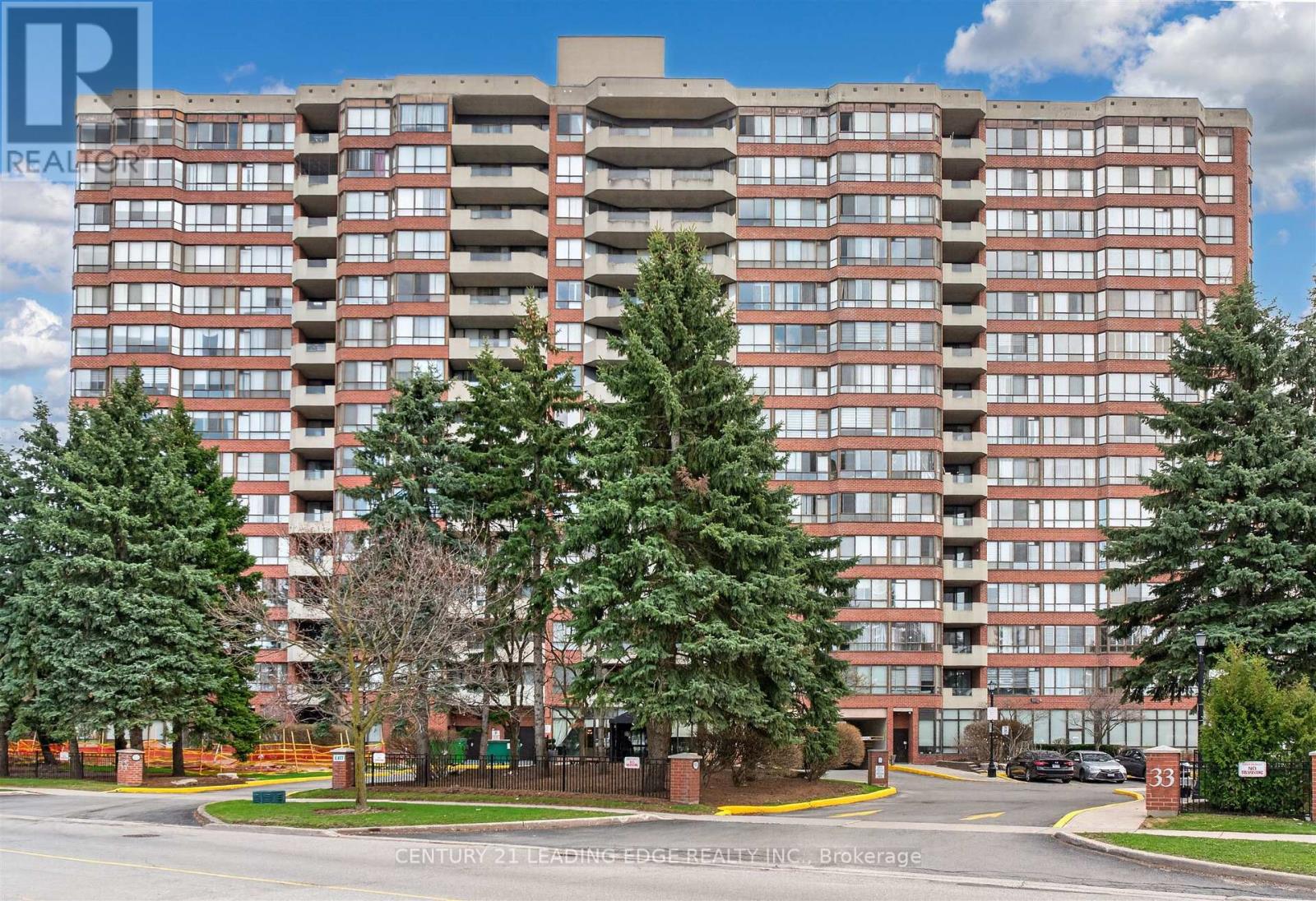 1011 - 33 WELDRICK ROAD E