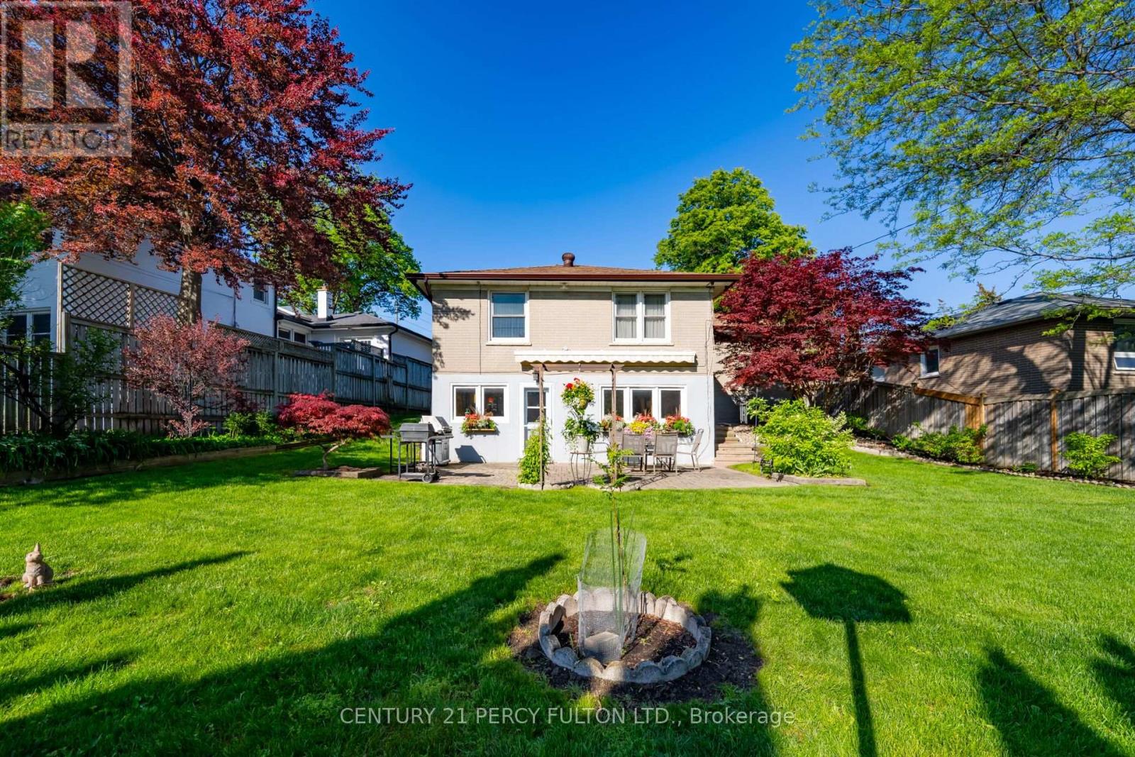 3 Henderson Avenue Property Photo 6
