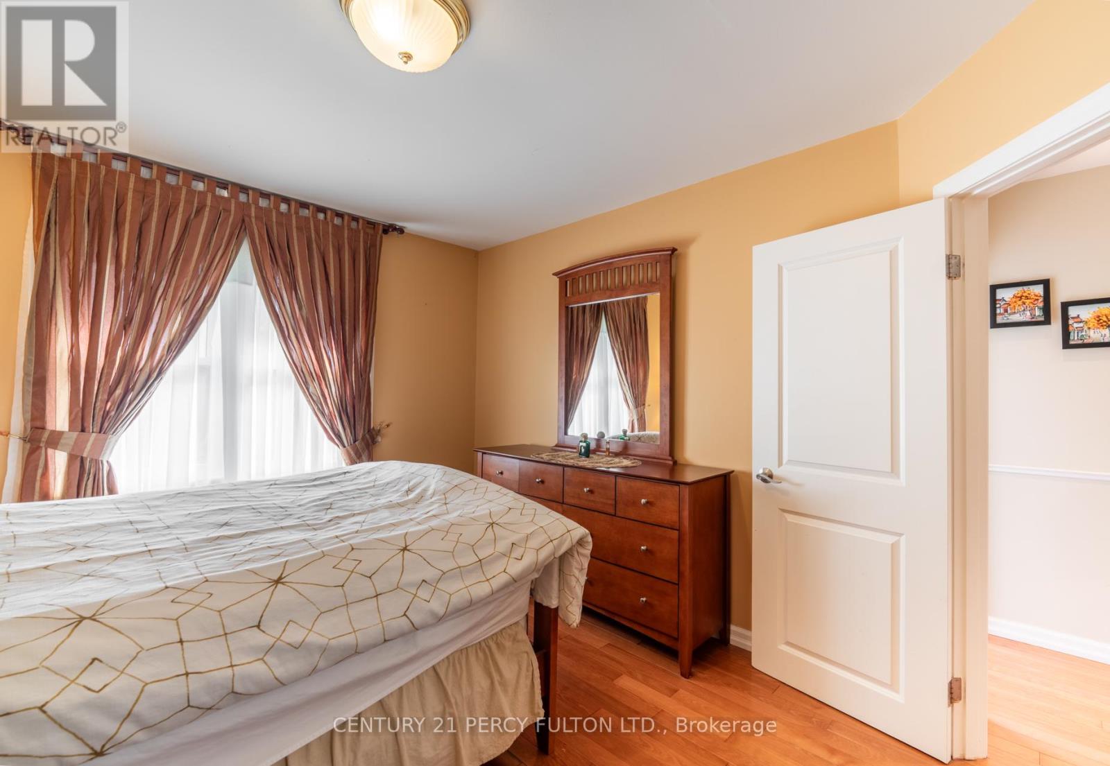 3 Henderson Avenue Property Photo 25