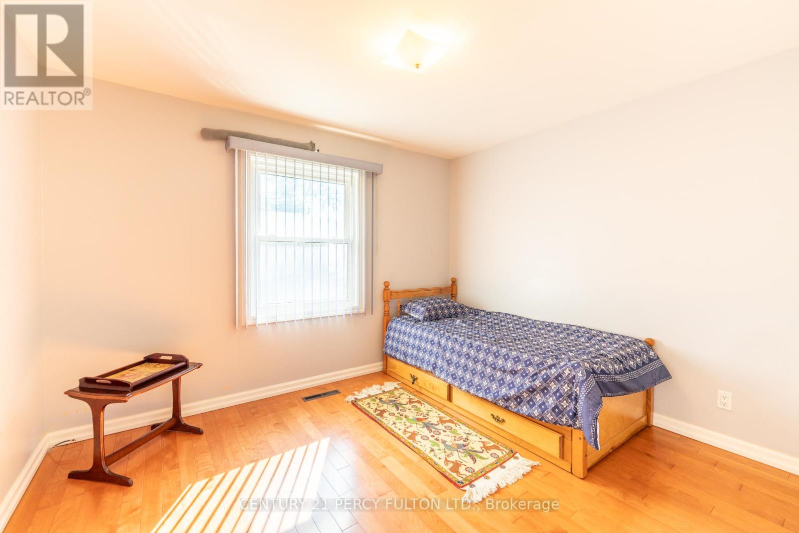 3 Henderson Avenue Property Photo 26