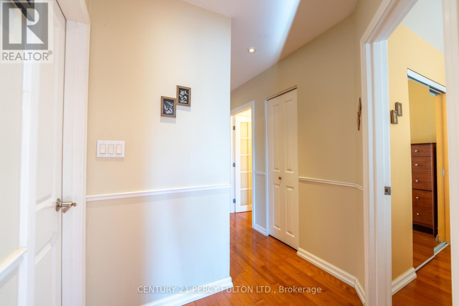 3 Henderson Avenue Property Photo 28