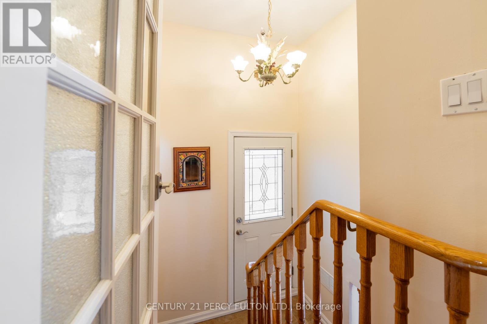 3 Henderson Avenue Property Photo 32