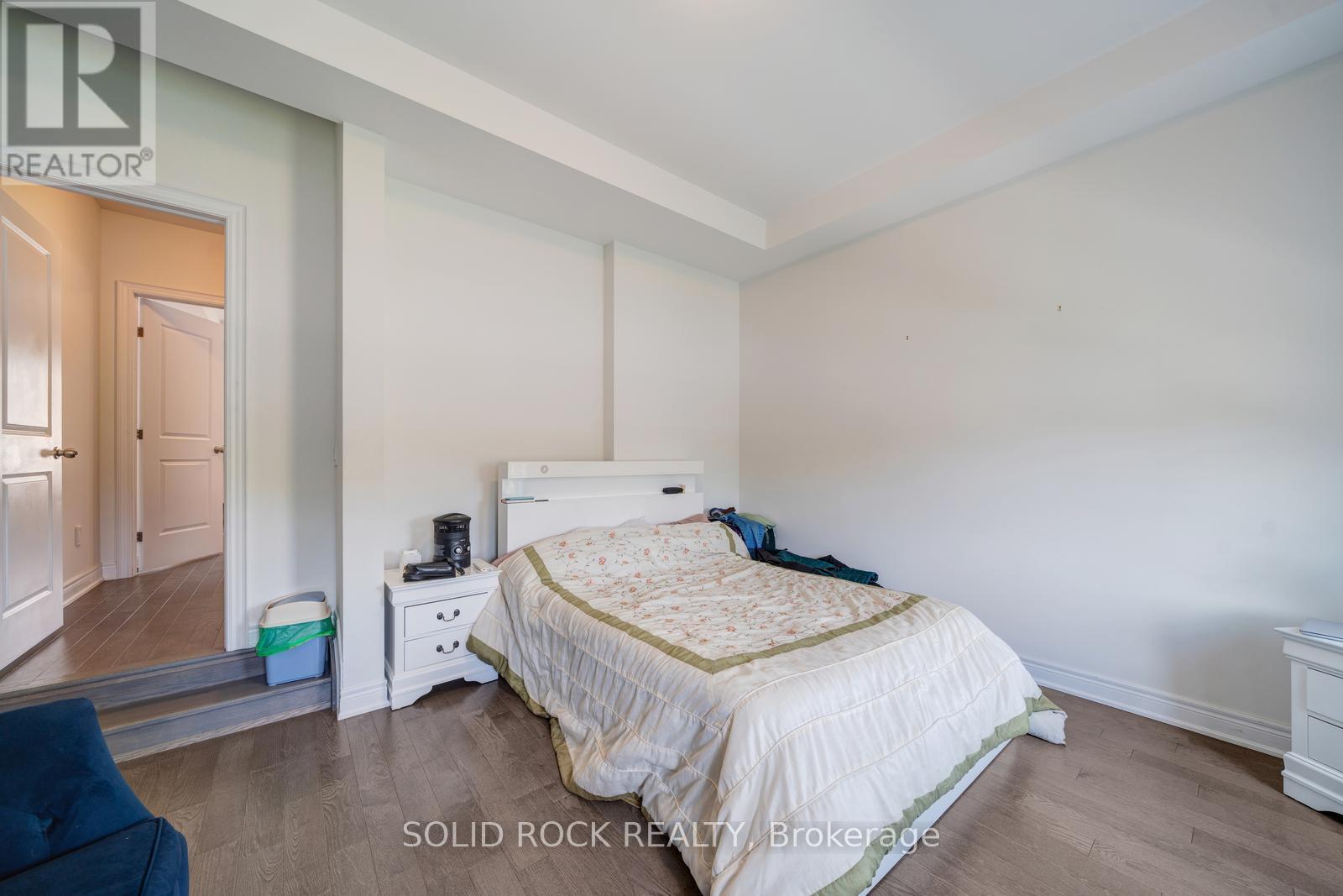 9376 Bayview Avenue Property Photo 19