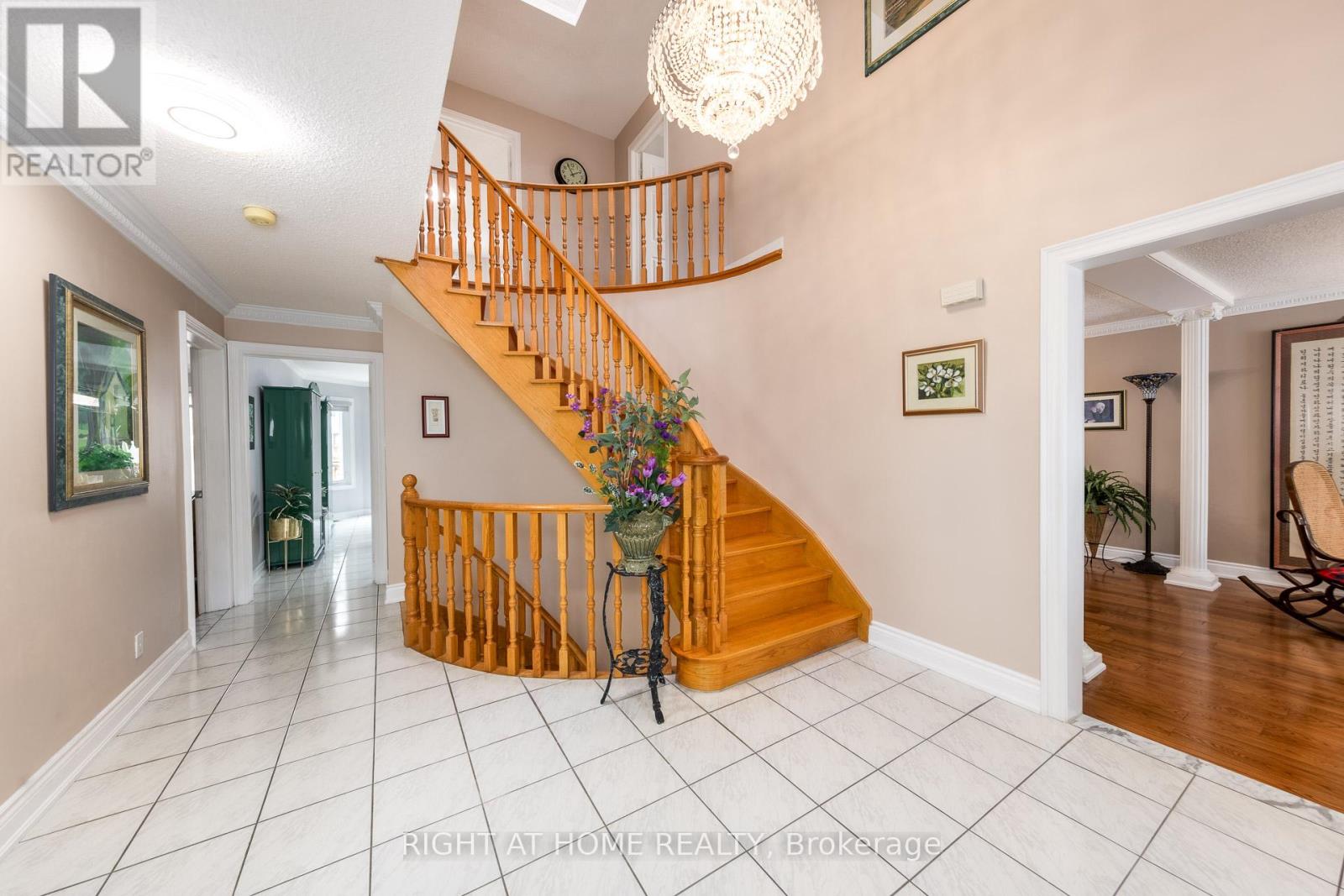 27 Addison Street Property Photo 6