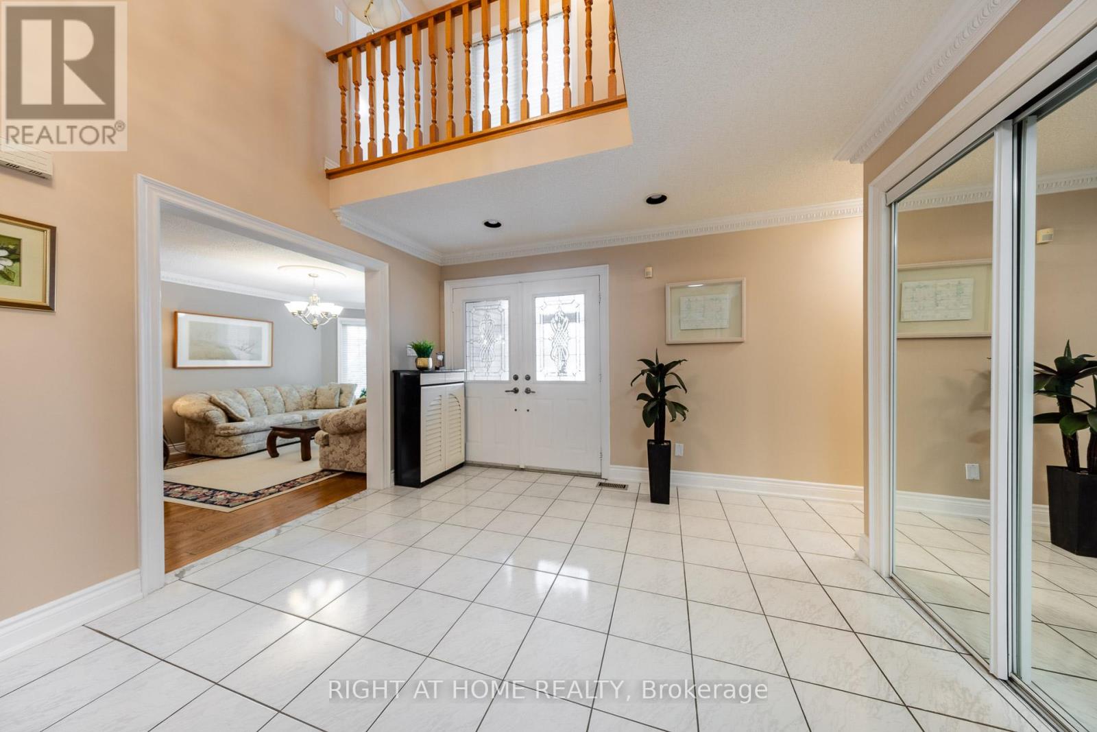 27 Addison Street Property Photo 7