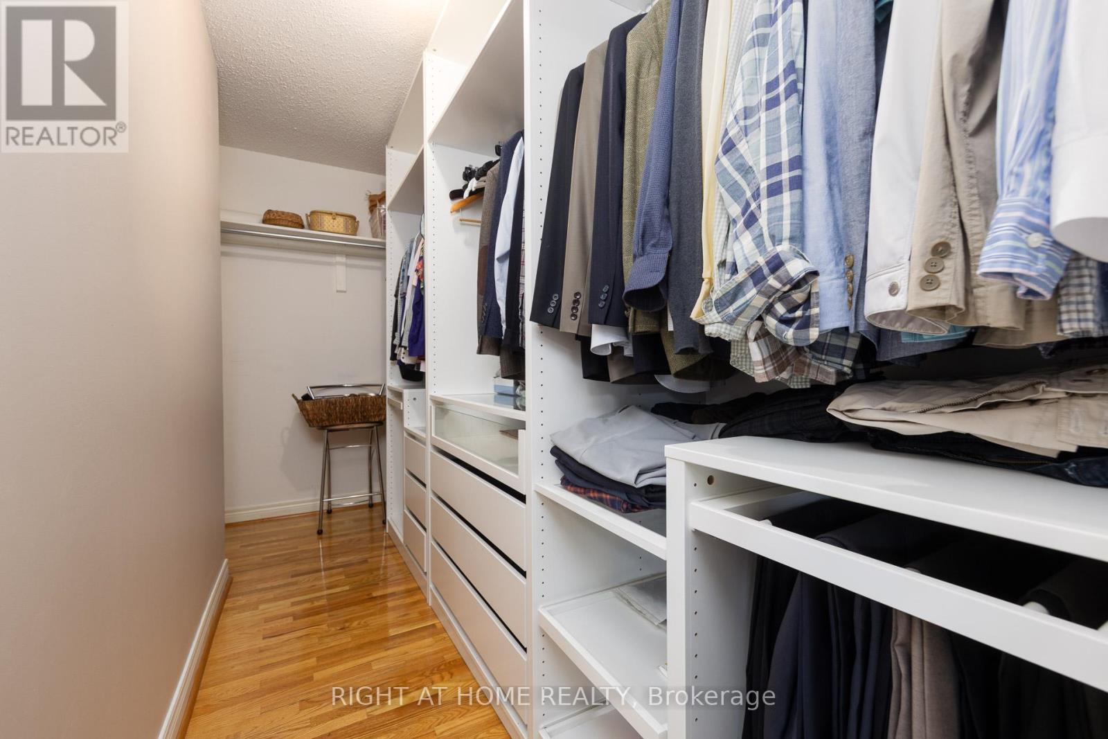 27 Addison Street Property Photo 29
