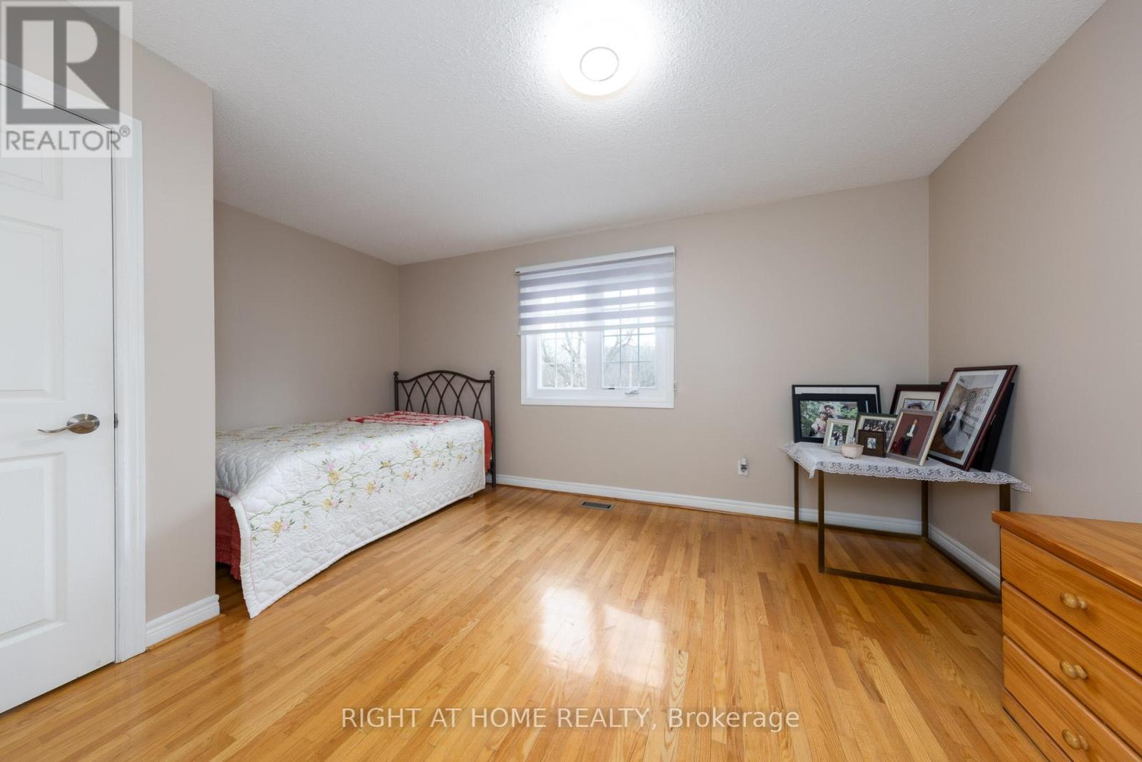 27 Addison Street Property Photo 35