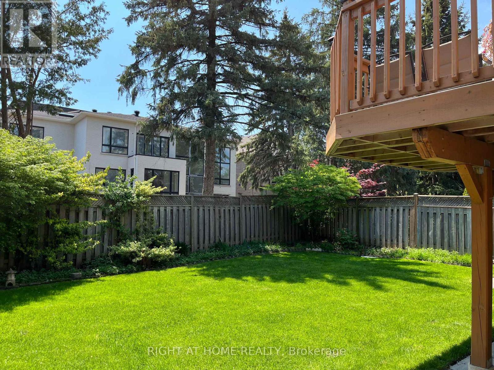27 Addison Street Property Photo 48