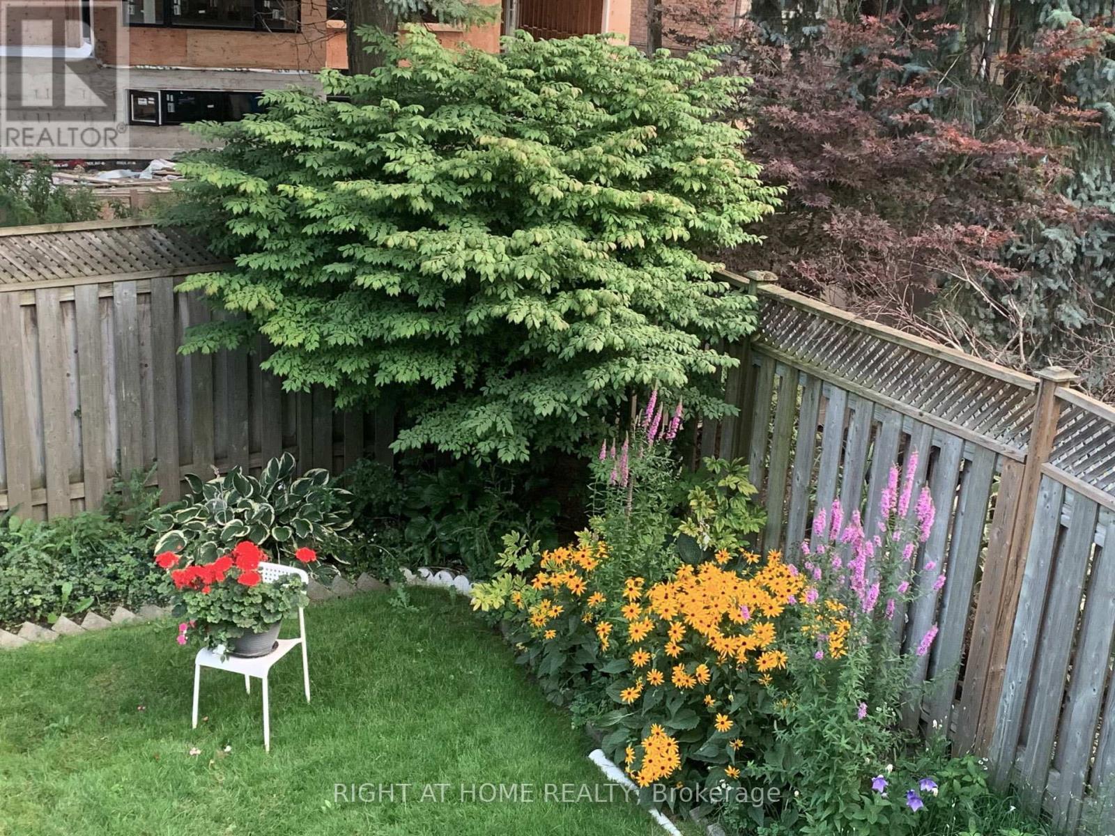 27 Addison Street Property Photo 49