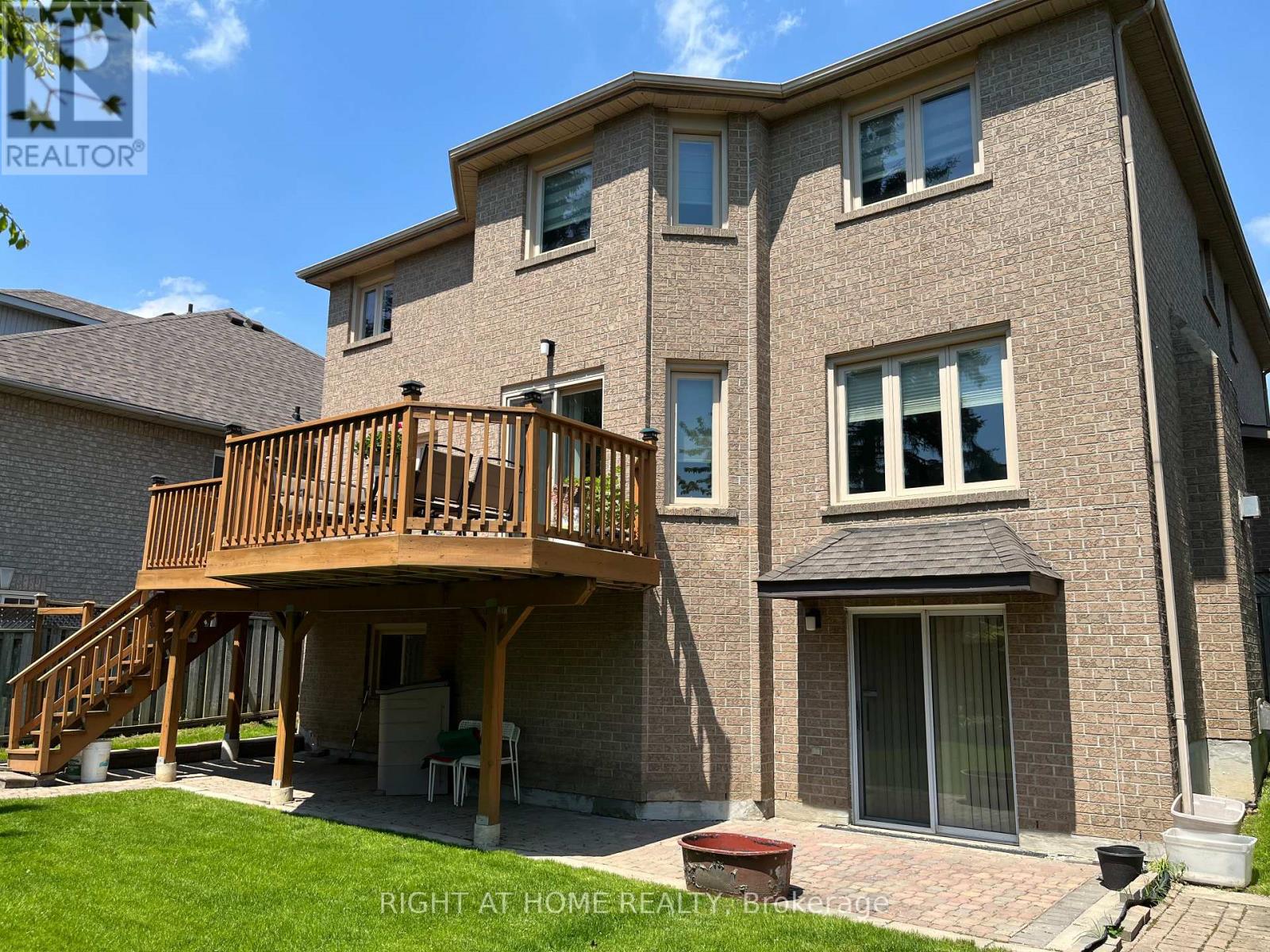 27 Addison Street Property Photo 50