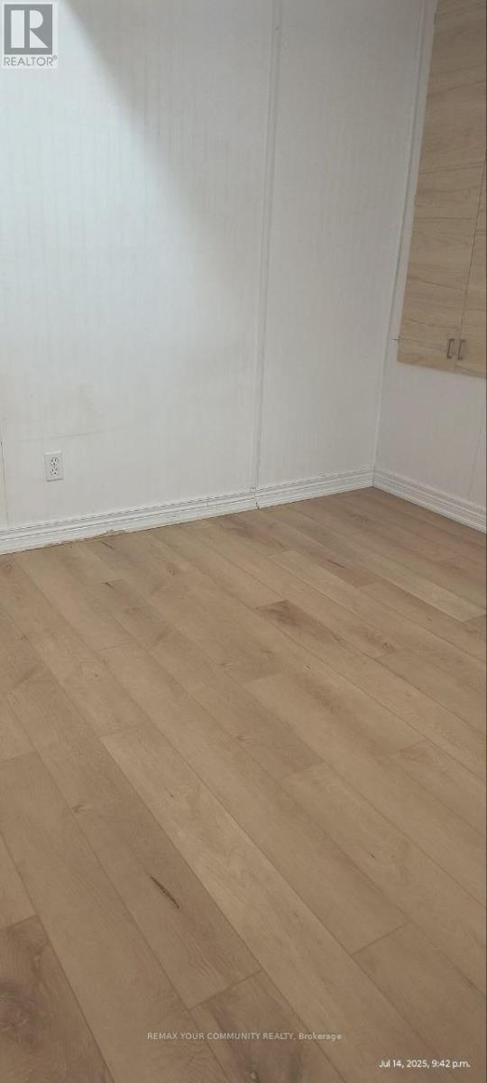 17 Waldron Crescent Property Photo 6
