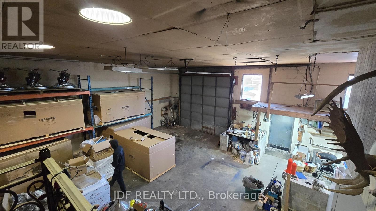 1* Burtons Lane Property Photo 9