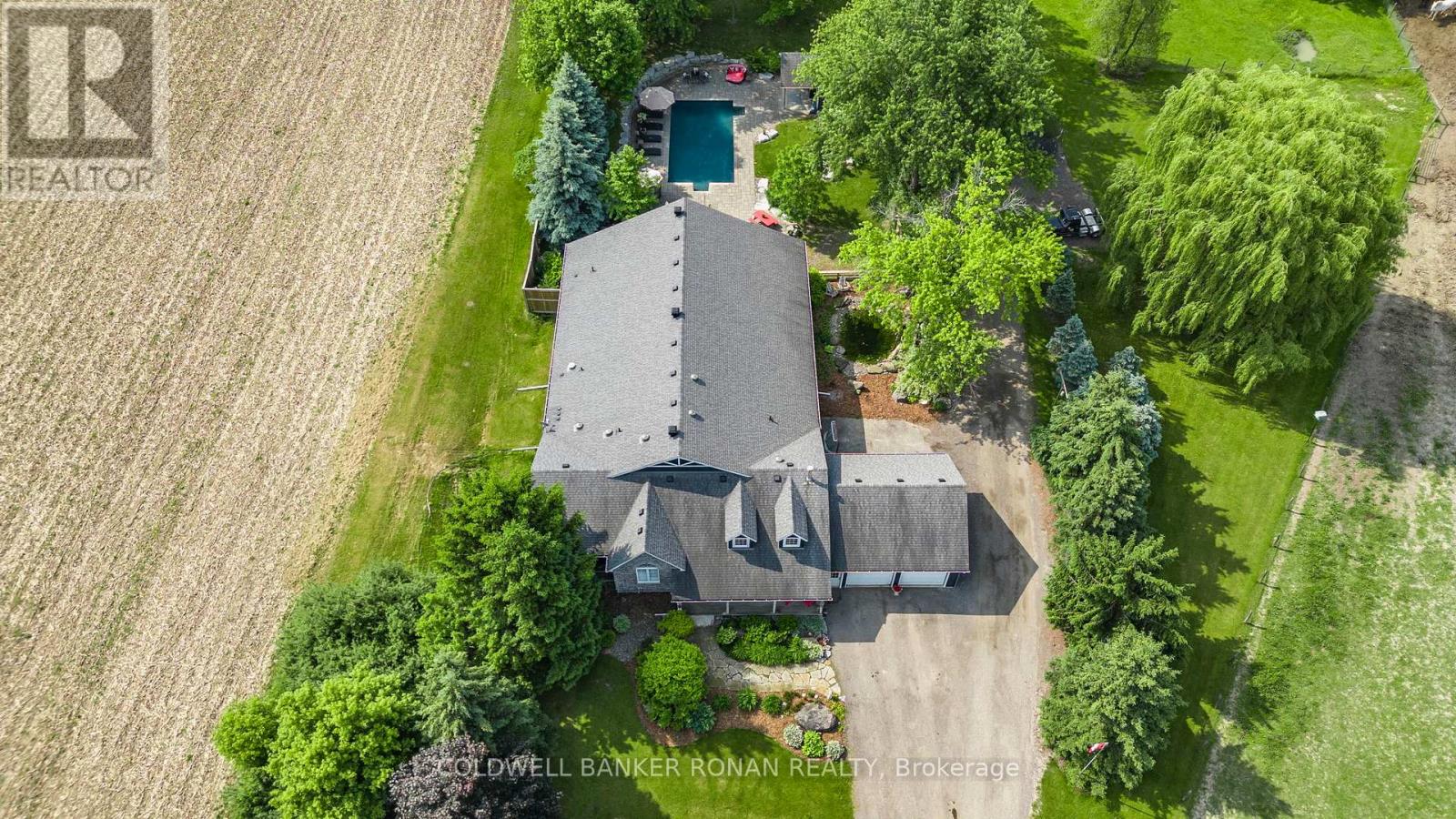 6643 3rd Line Property Photo 45