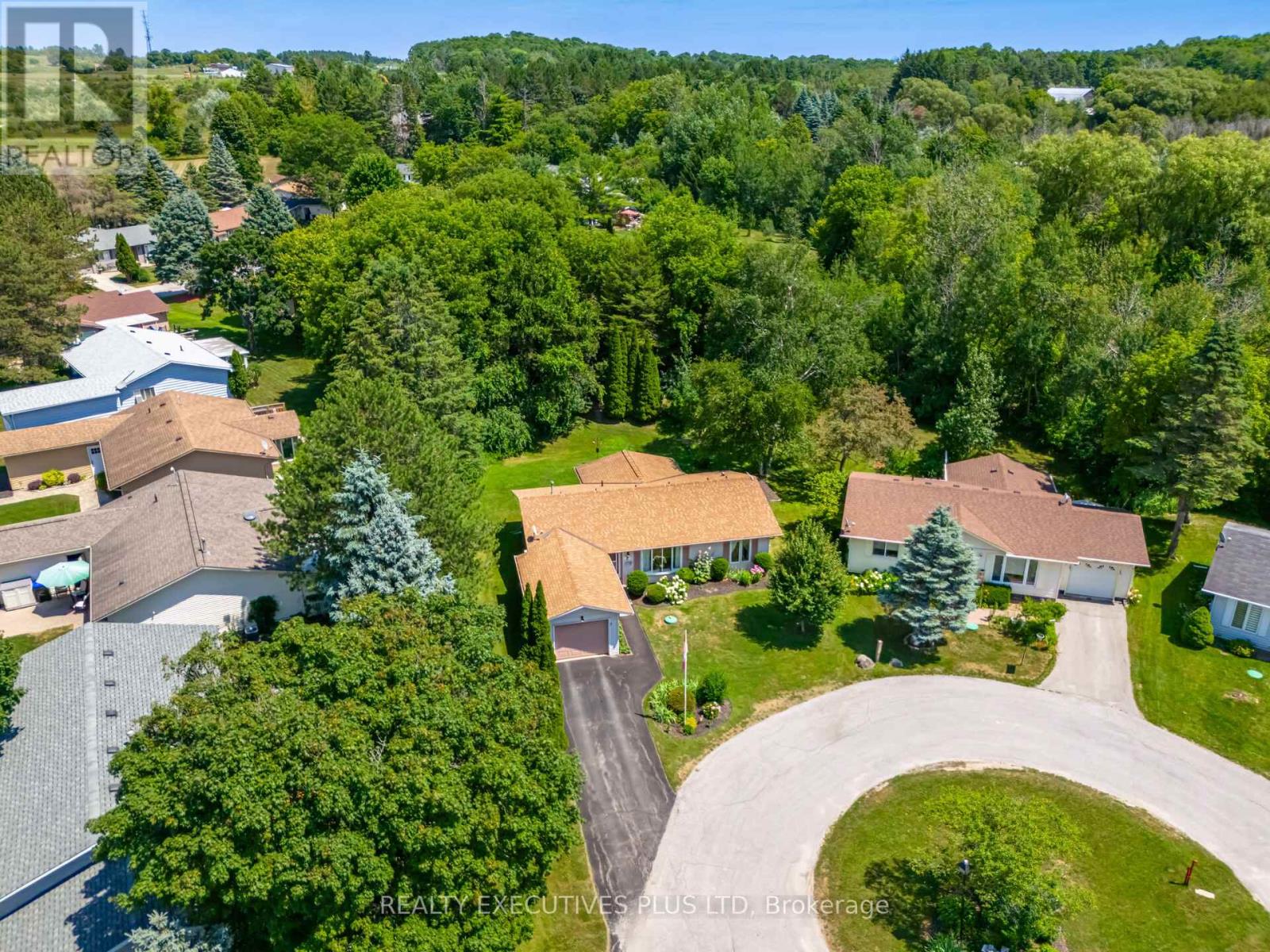3 Pineview Court Property Photo 4