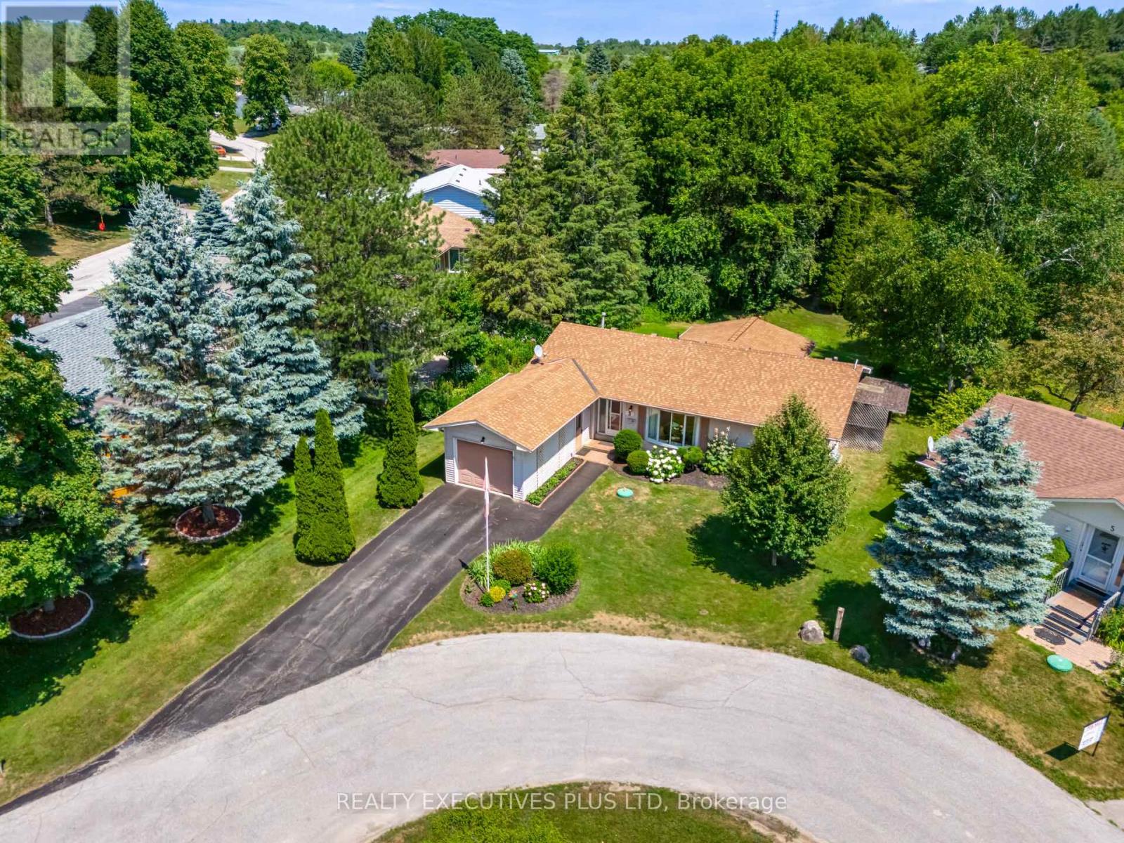 3 Pineview Court Property Photo 5