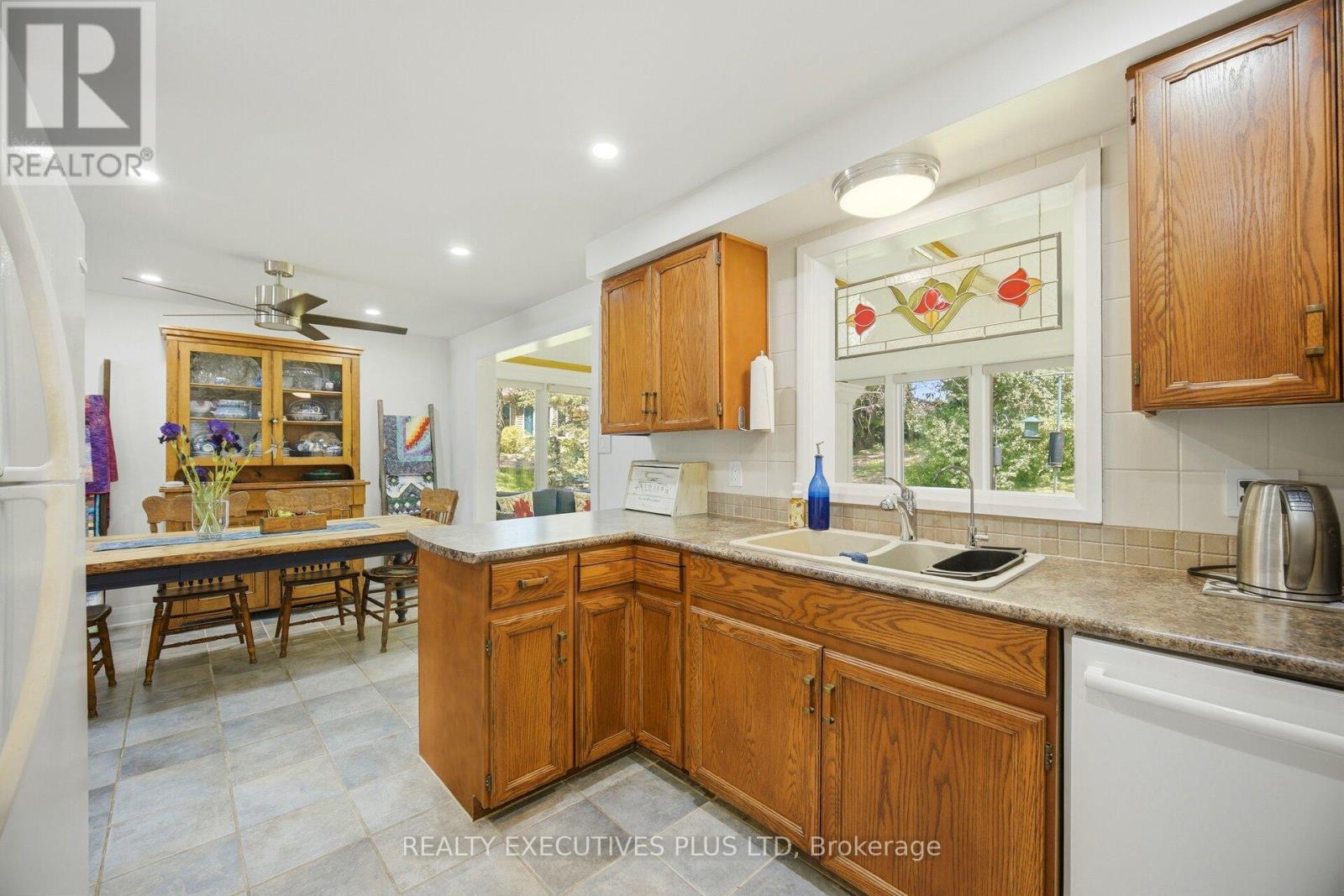 3 Pineview Court Property Photo 17
