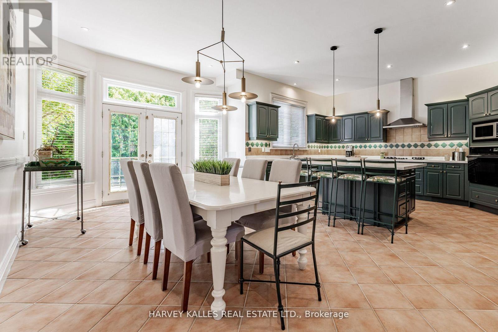 145 Rodeo Drive Property Photo 10