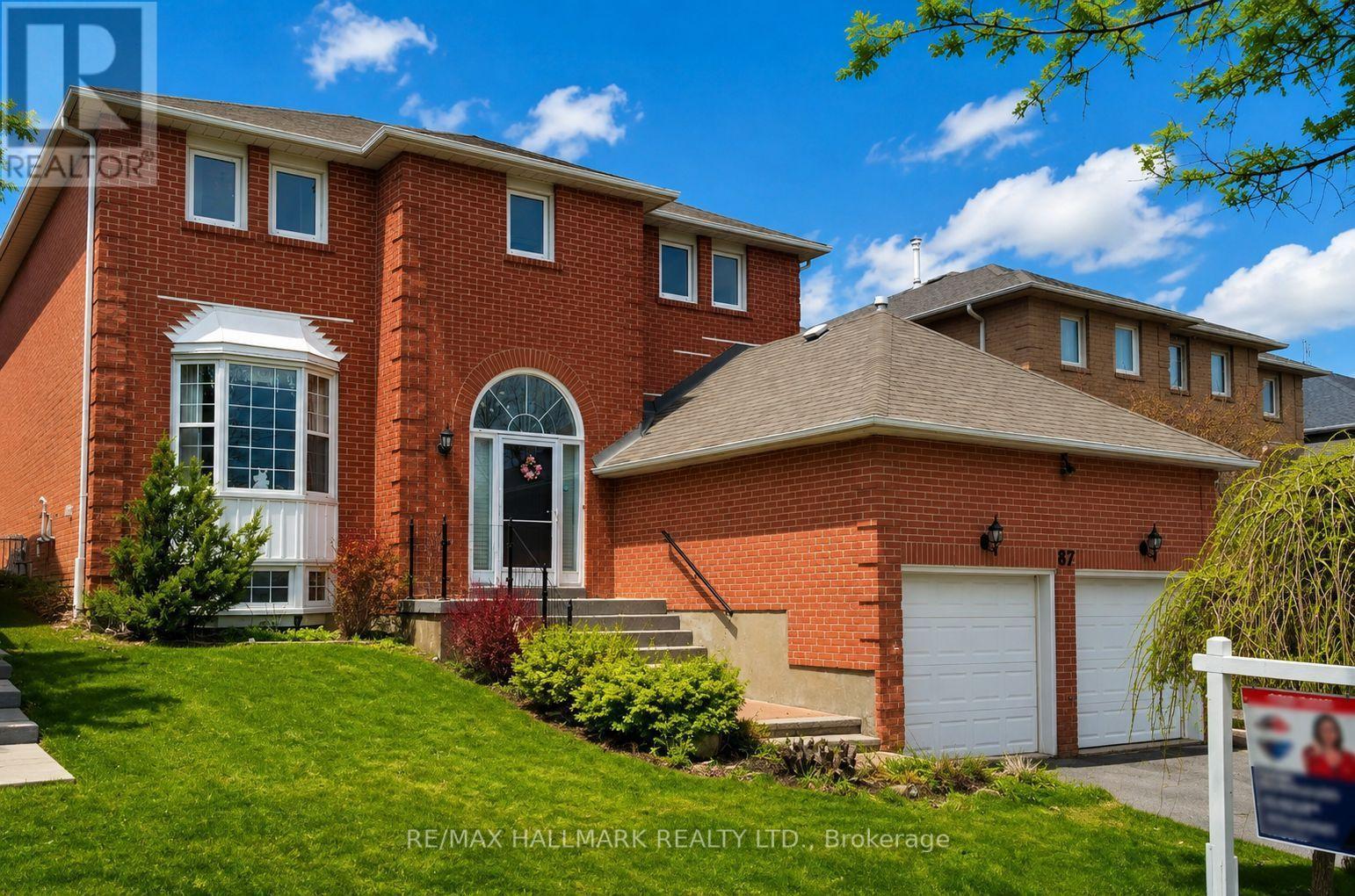 87 Autumn Way Property Photo 2