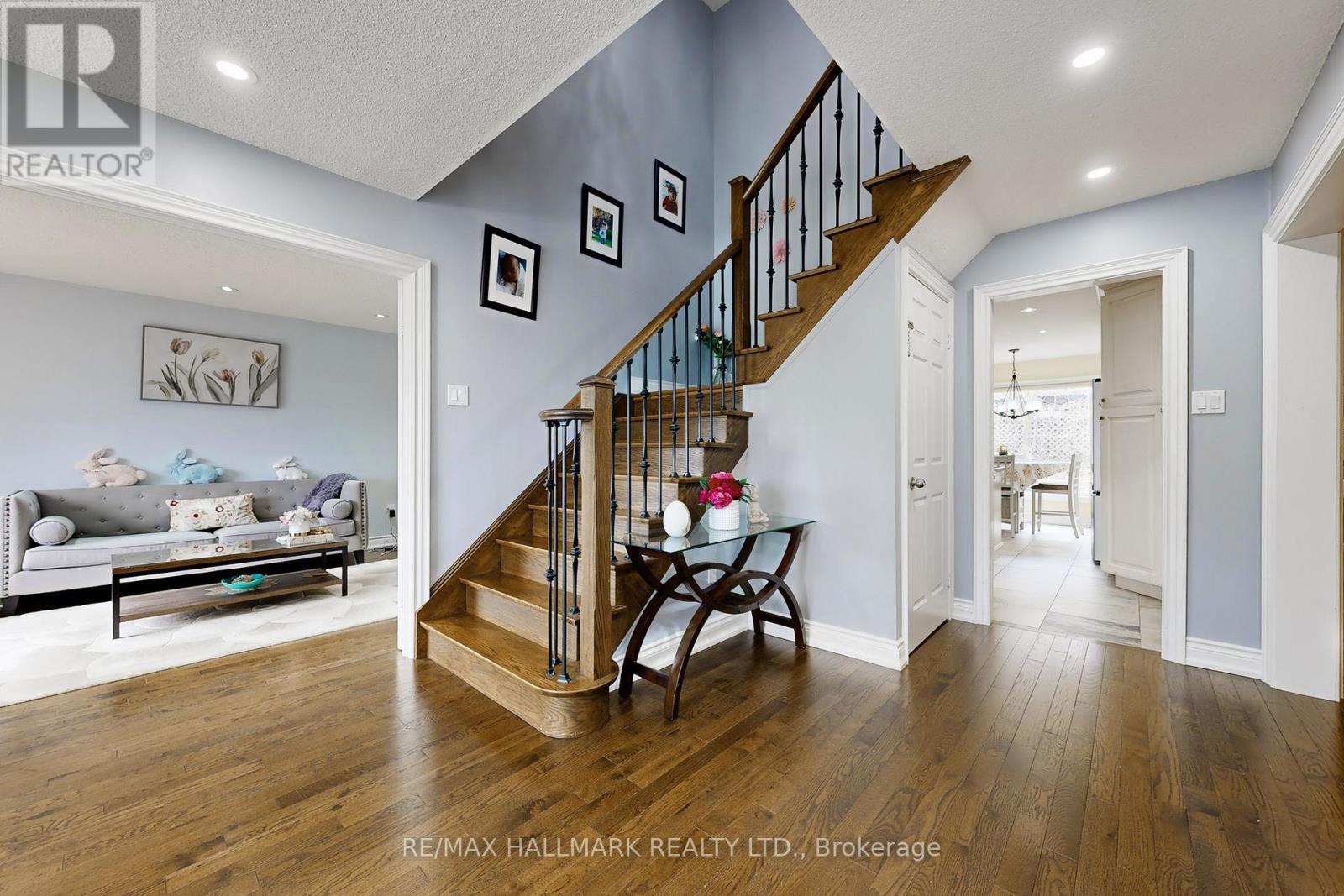 87 Autumn Way Property Photo 12