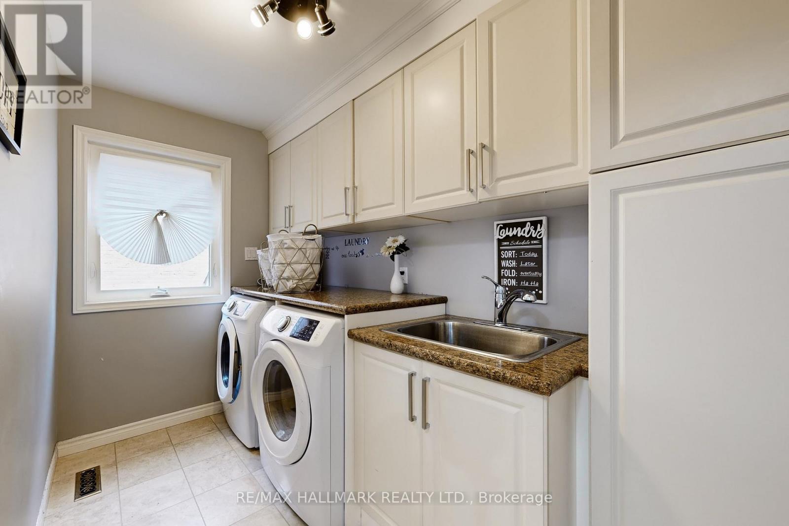 87 Autumn Way Property Photo 25