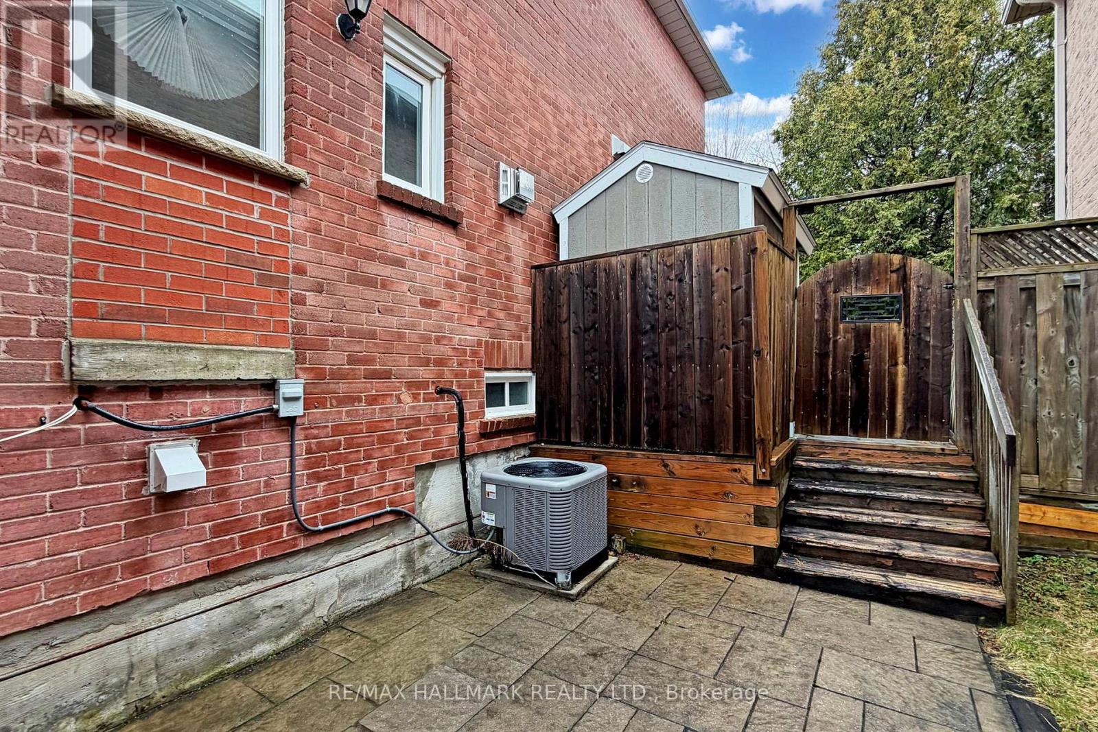 87 Autumn Way Property Photo 47