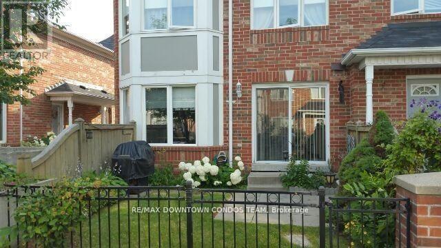 154 - 18 Clark Avenue W Property Photo 19