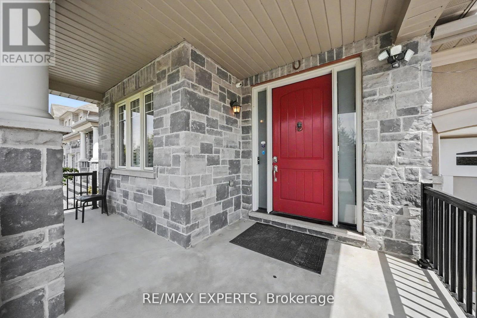 74 Dunrobin Crescent Property Photo 9