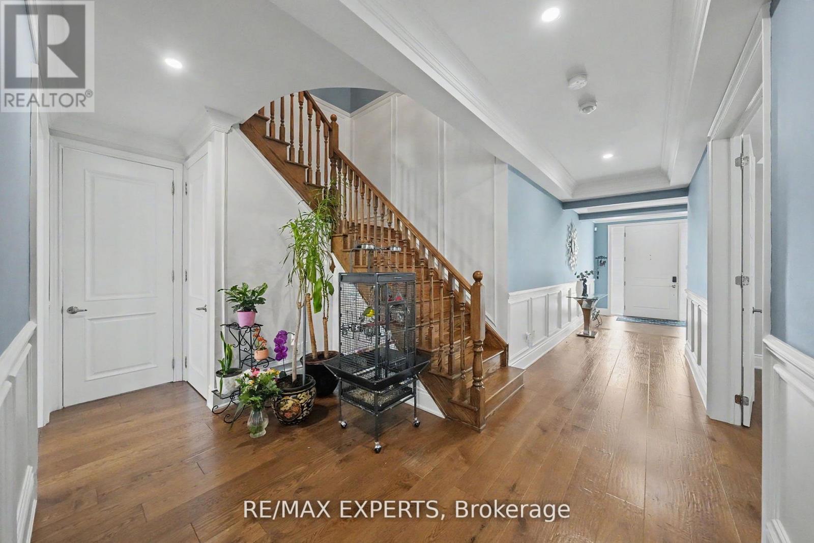 74 Dunrobin Crescent Property Photo 17