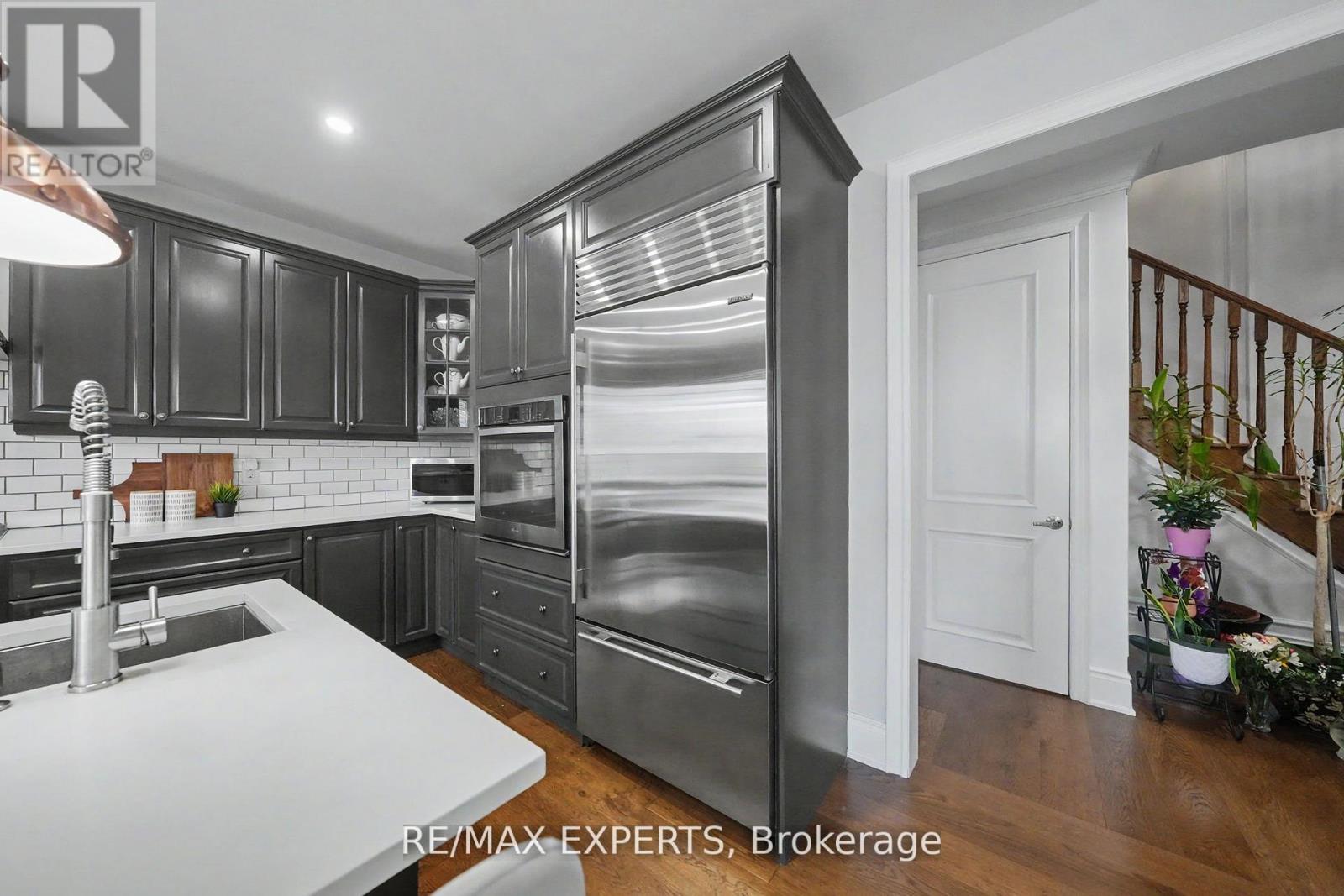 74 Dunrobin Crescent Property Photo 28