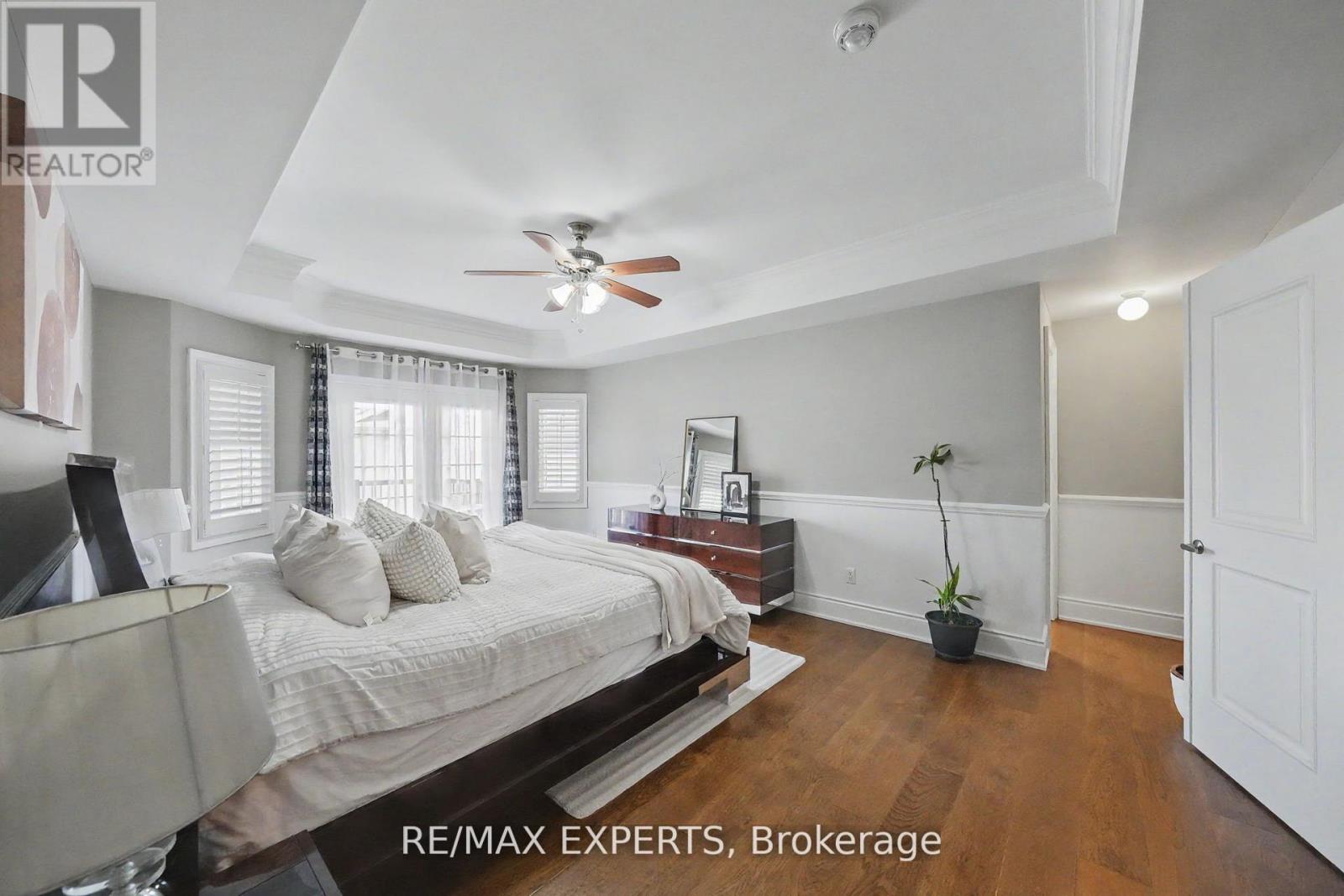 74 Dunrobin Crescent Property Photo 32