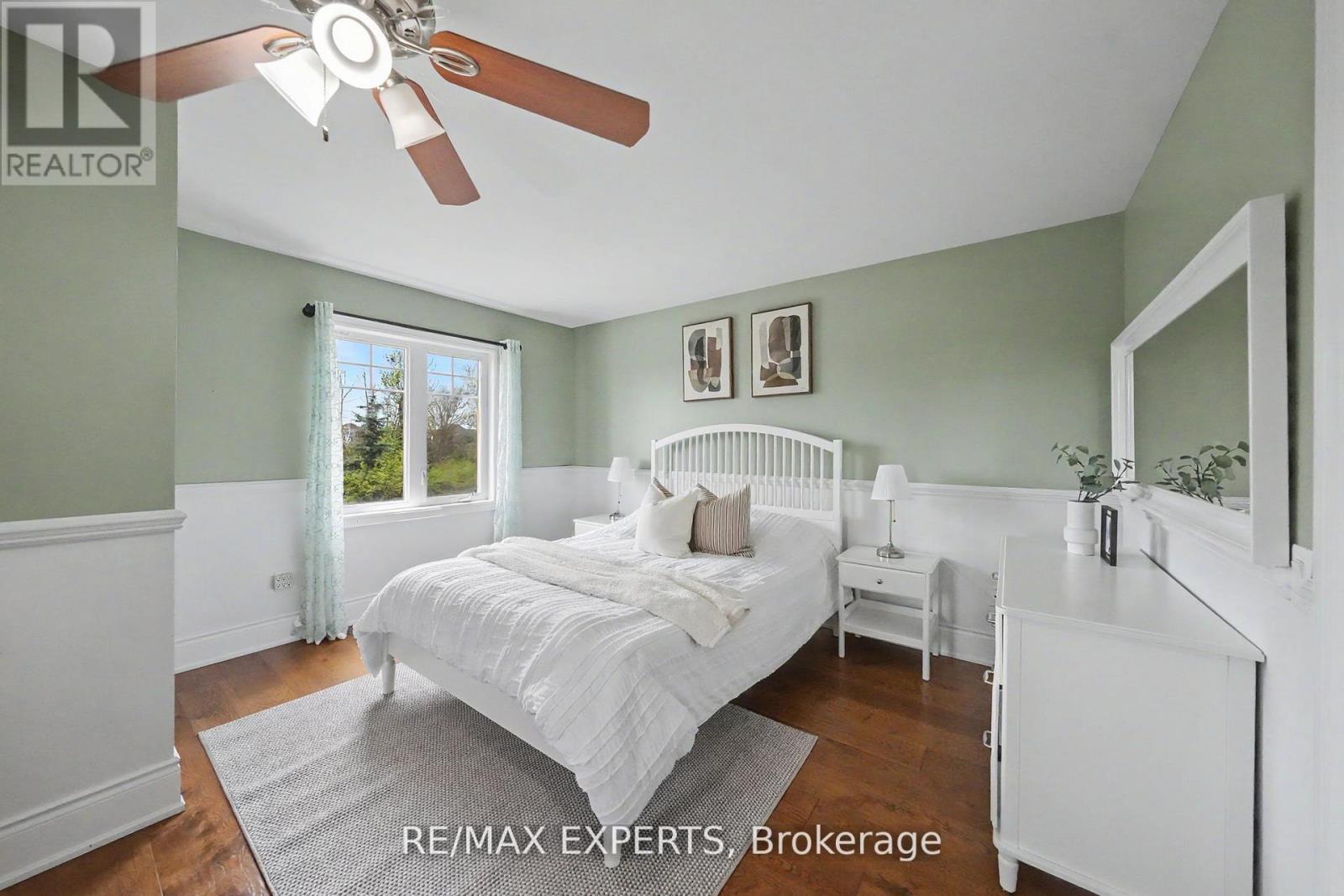 74 Dunrobin Crescent Property Photo 43
