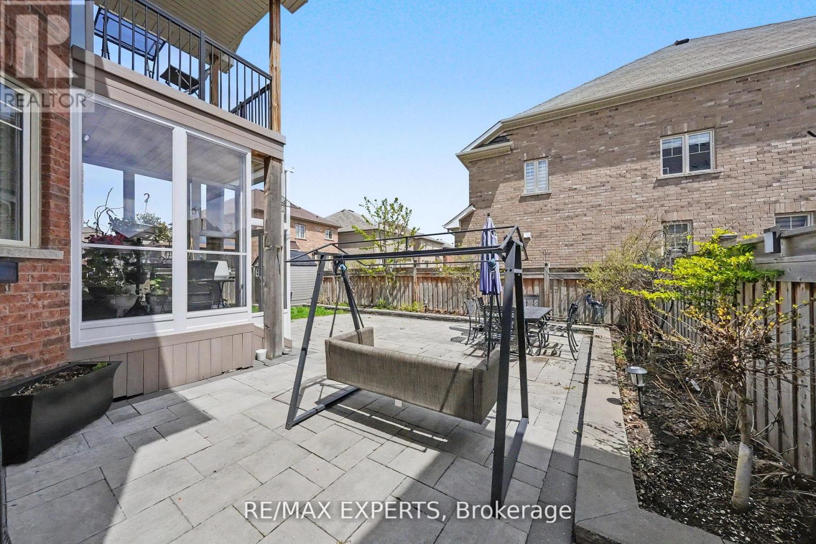 74 Dunrobin Crescent Property Photo 49