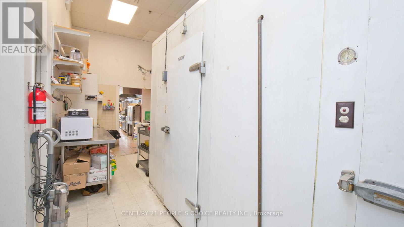 14 - 3850 Steeles Avenue W Property Photo 39
