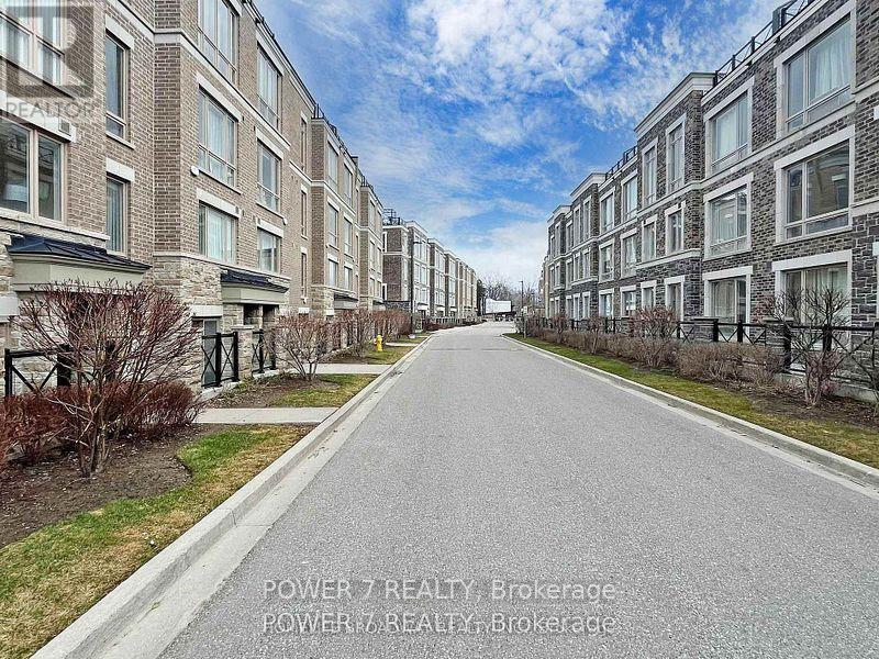 509 - 30 Dunsheath Way Property Photo 4