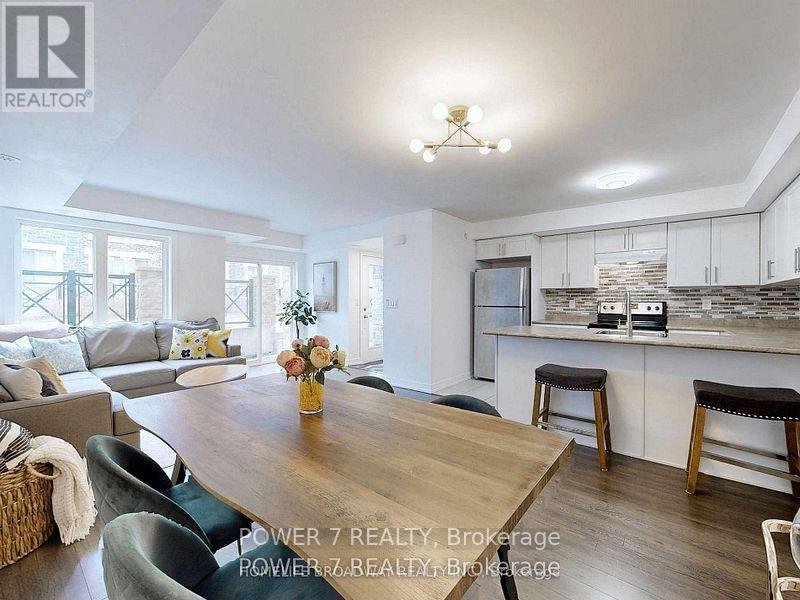 509 - 30 Dunsheath Way Property Photo 8