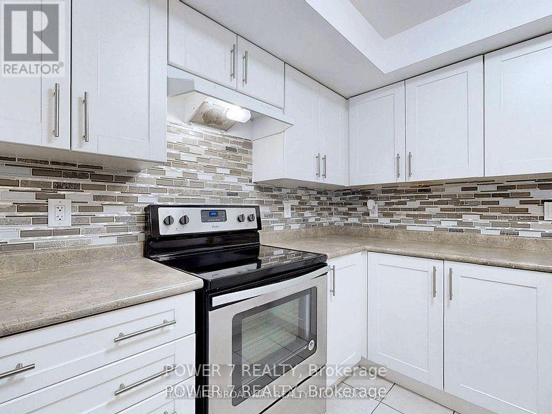 509 - 30 Dunsheath Way Property Photo 10