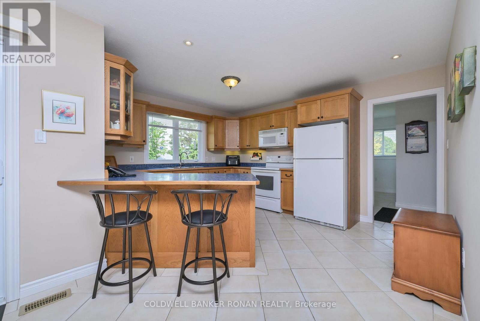 28 Fisher Drive Property Photo 5