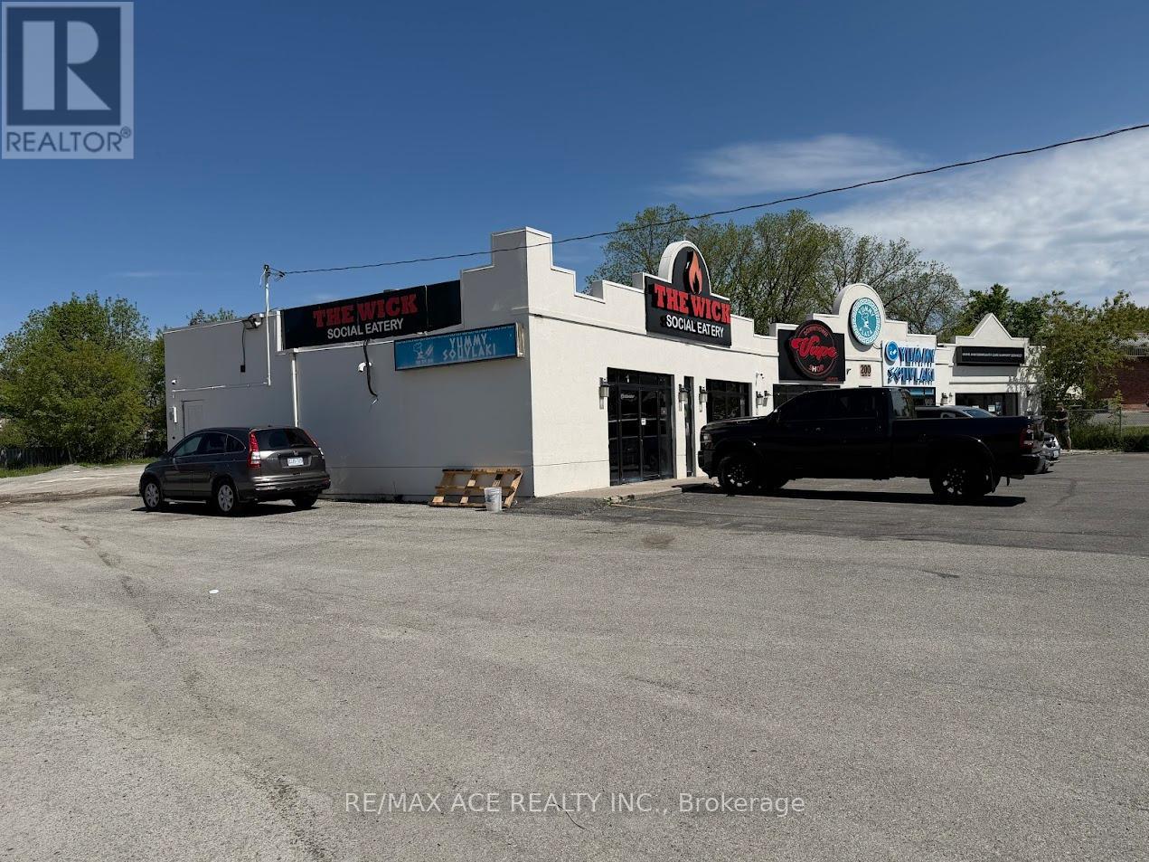 200 SIMCOE AVENUE Property Photo 1